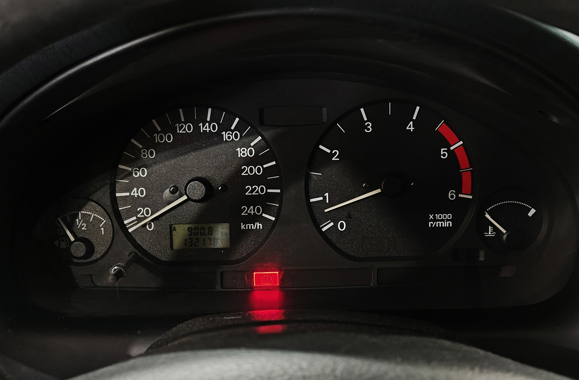 Mitsubishi Carisma 1.9 DI-D Comfort - foto 17