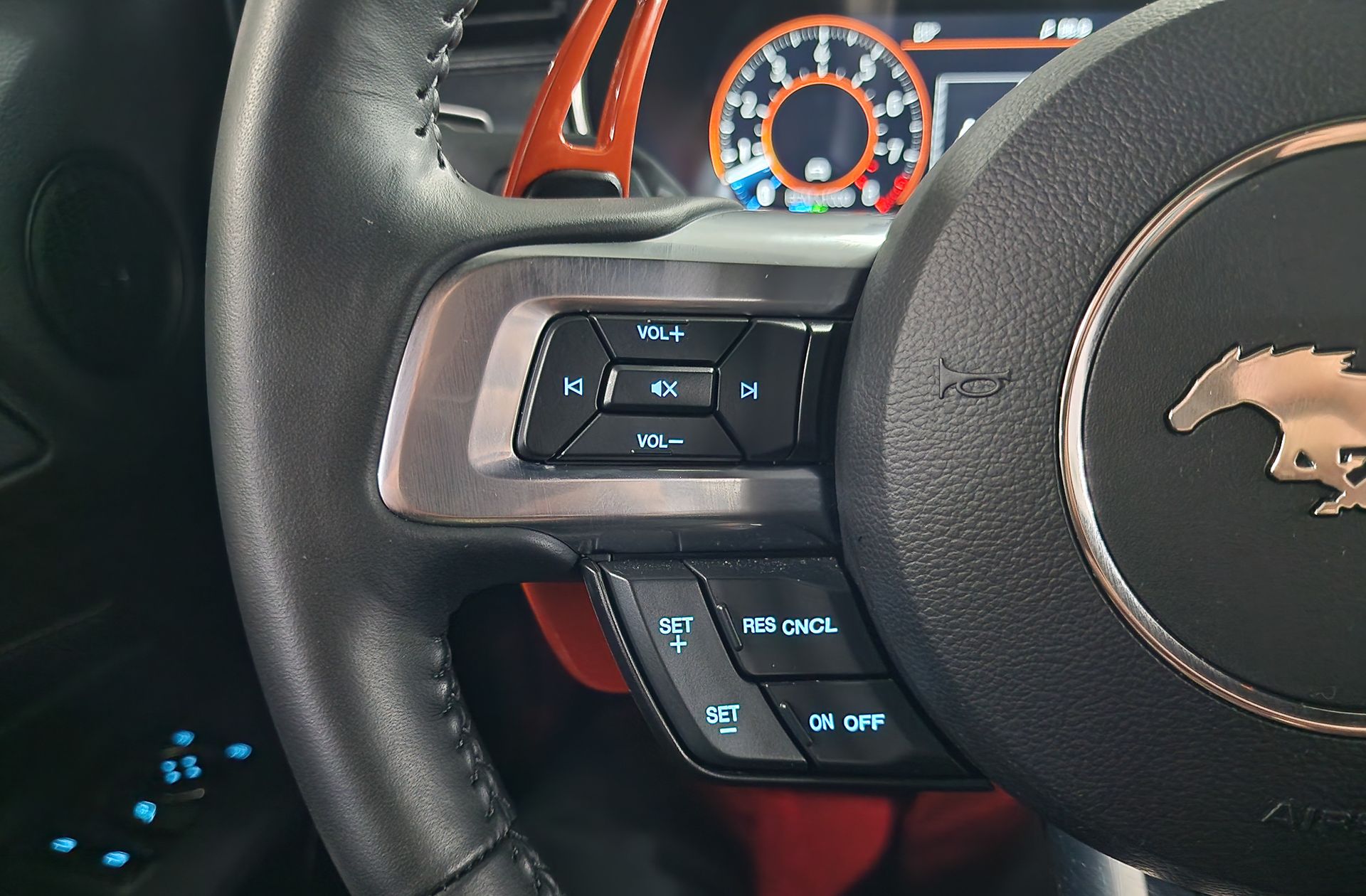Ford Mustang 5.0 Ti-VCT Coupe Mach I - foto 30