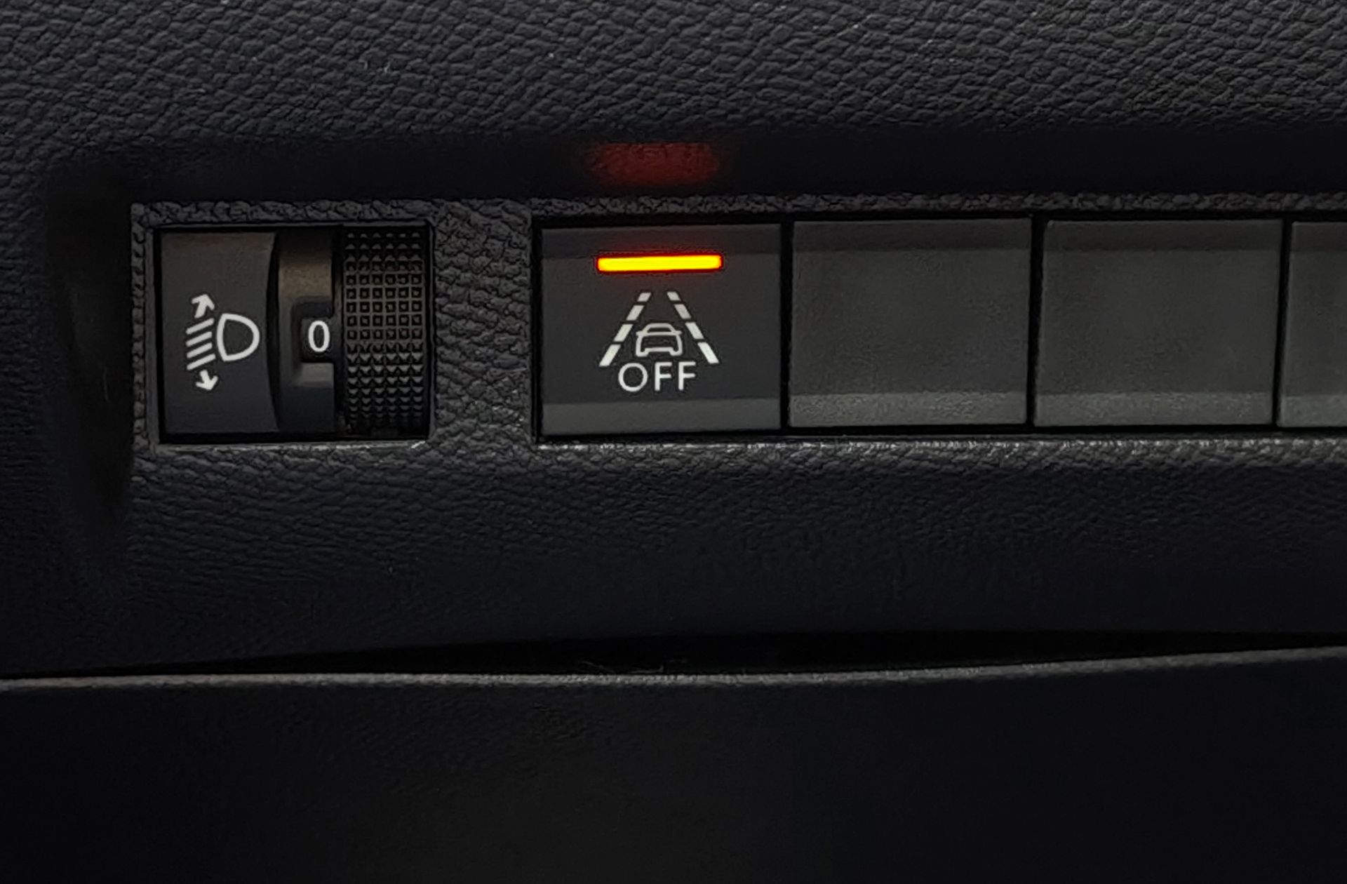 Peugeot 208 PureTech 100 Active - foto 11