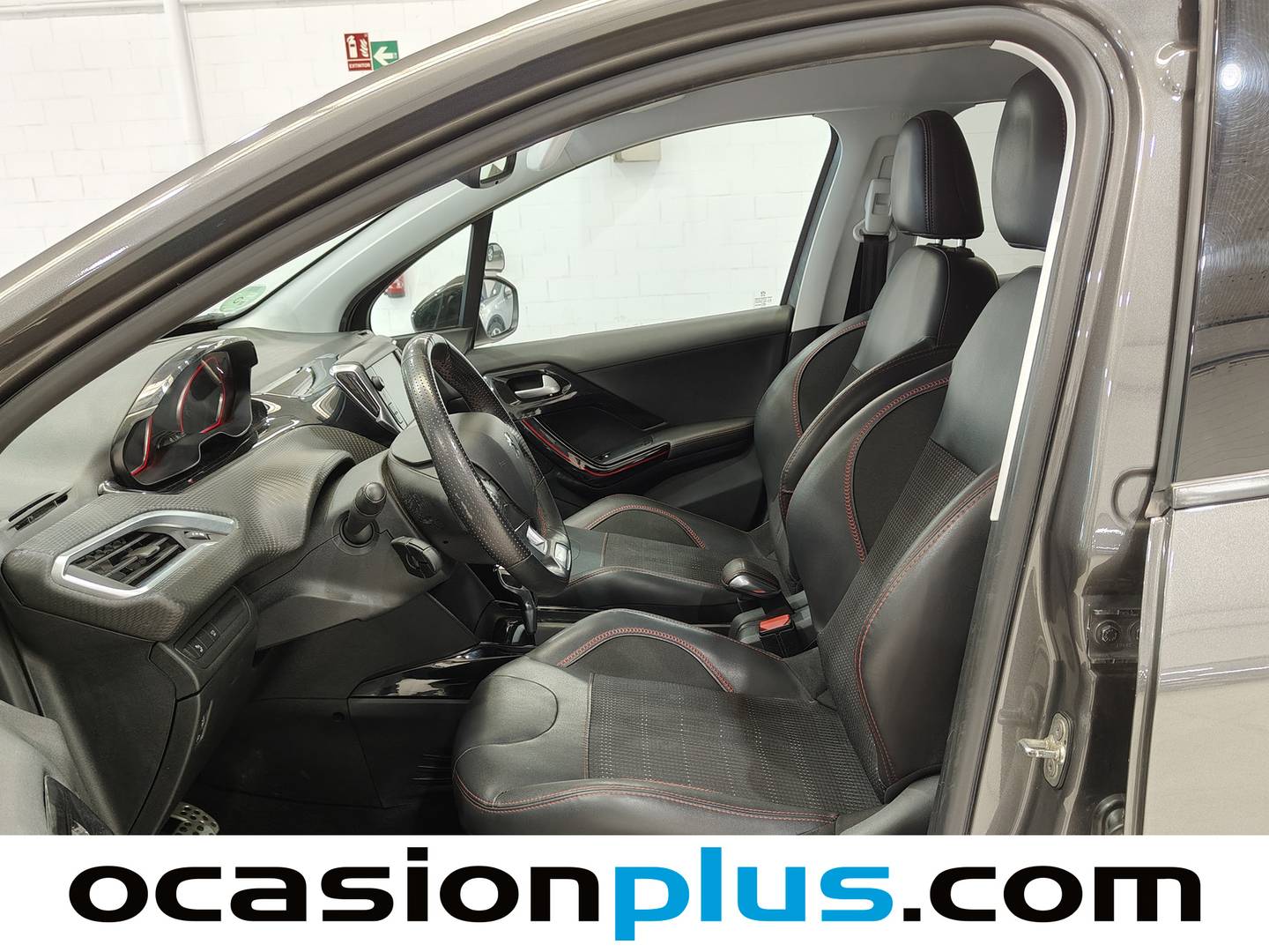 Foto asientos delanteros Peugeot 2008 Peugeot 2008 PureTech 110 S&S GT Line EAT6 (110 CV)