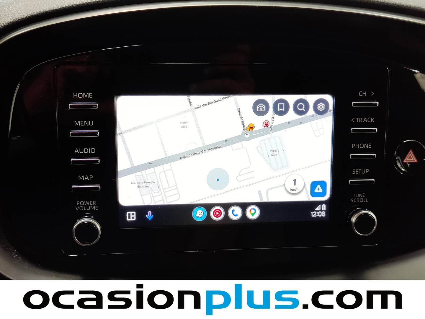 Extras y acabados del Toyota Aygo X Cross Toyota Aygo X Cross 1.0 VVT-I Play (72 CV)