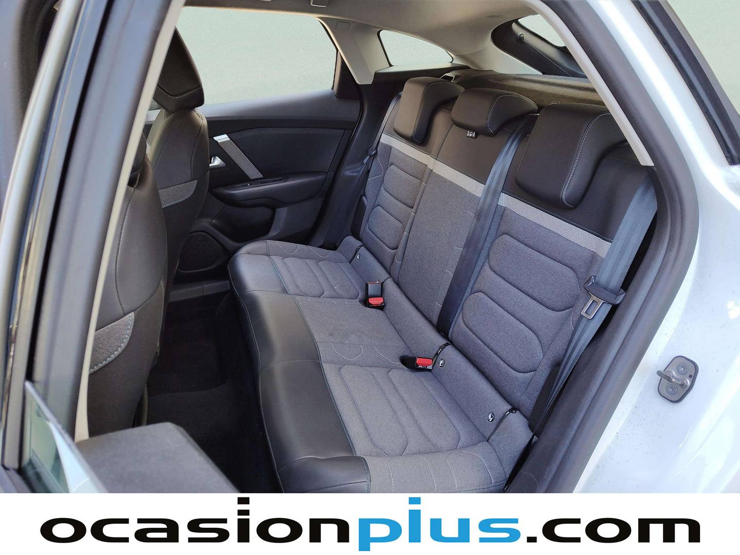 Foto asientos traseros Citroën C4 Citroën C4 PureTech 130 S&S Plus EAT8 (131 CV)