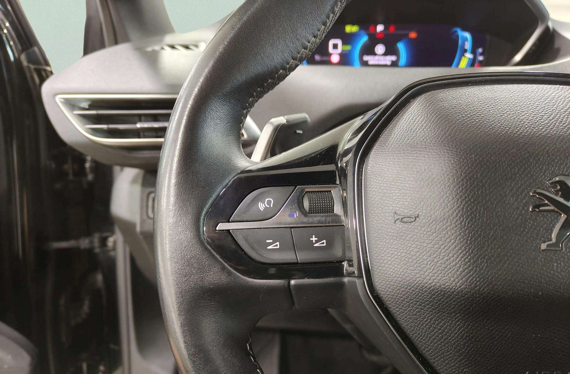 Peugeot 3008 300 Allure Pack e-EAT8 - foto 26