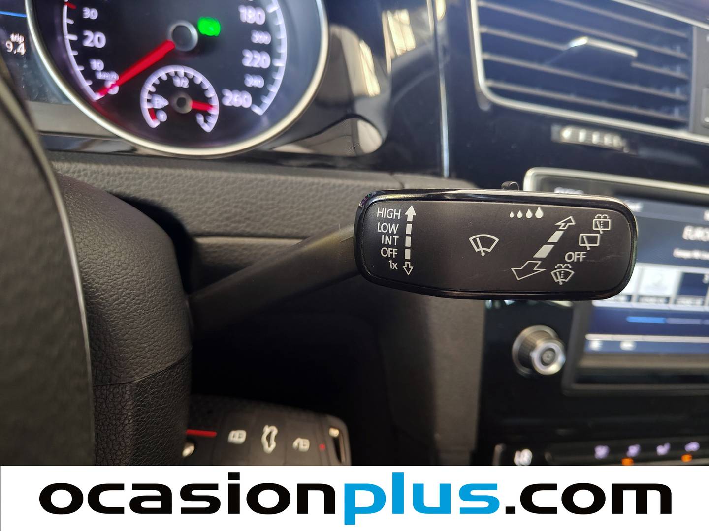 Volkswagen Golf Volkswagen Golf Sport 1.4 TSI ACT Tech BMT (150 CV) DSG Pack R-Line seminuevo