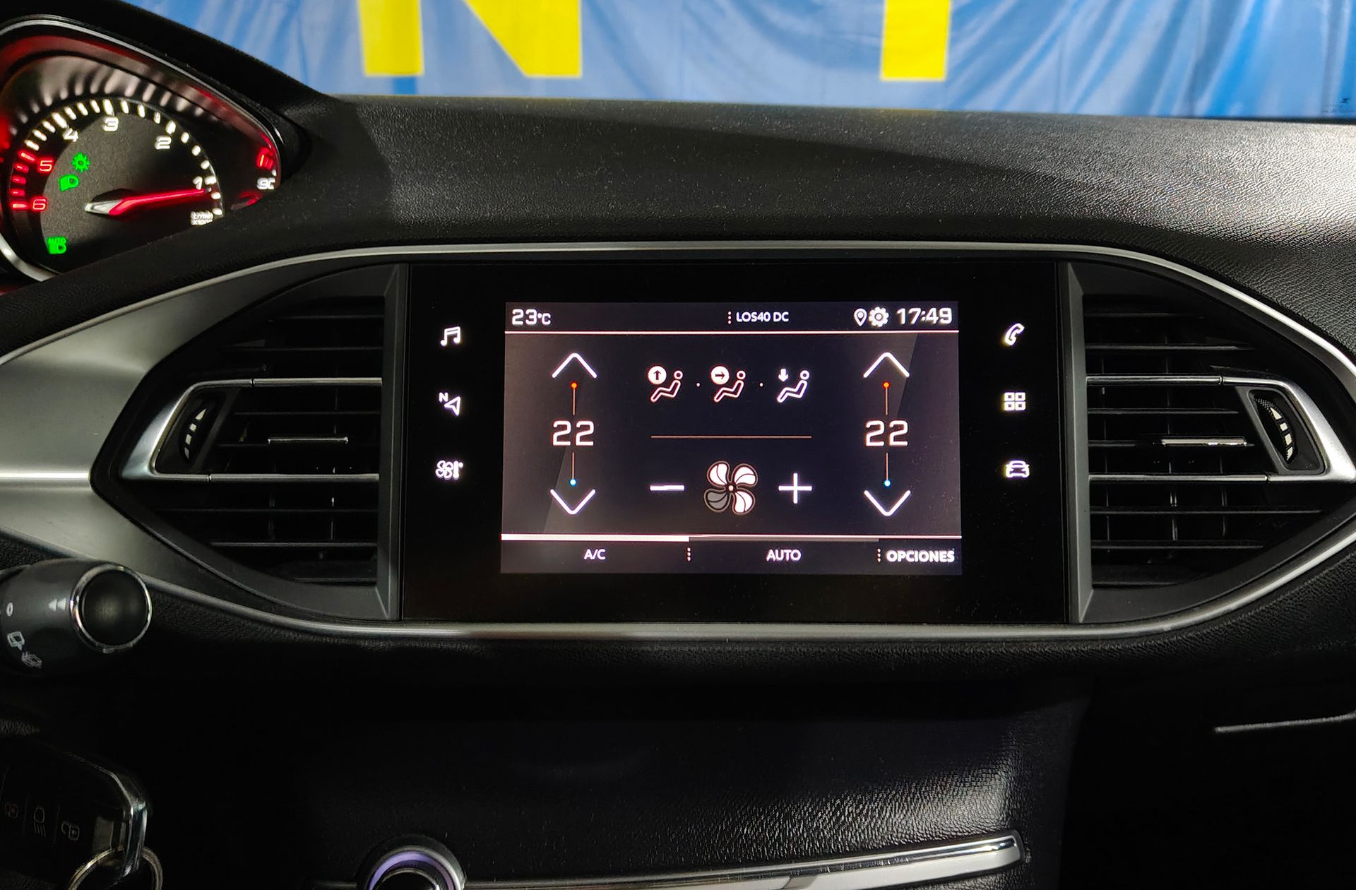 Peugeot 308 BlueHDi 130 Style - foto 26