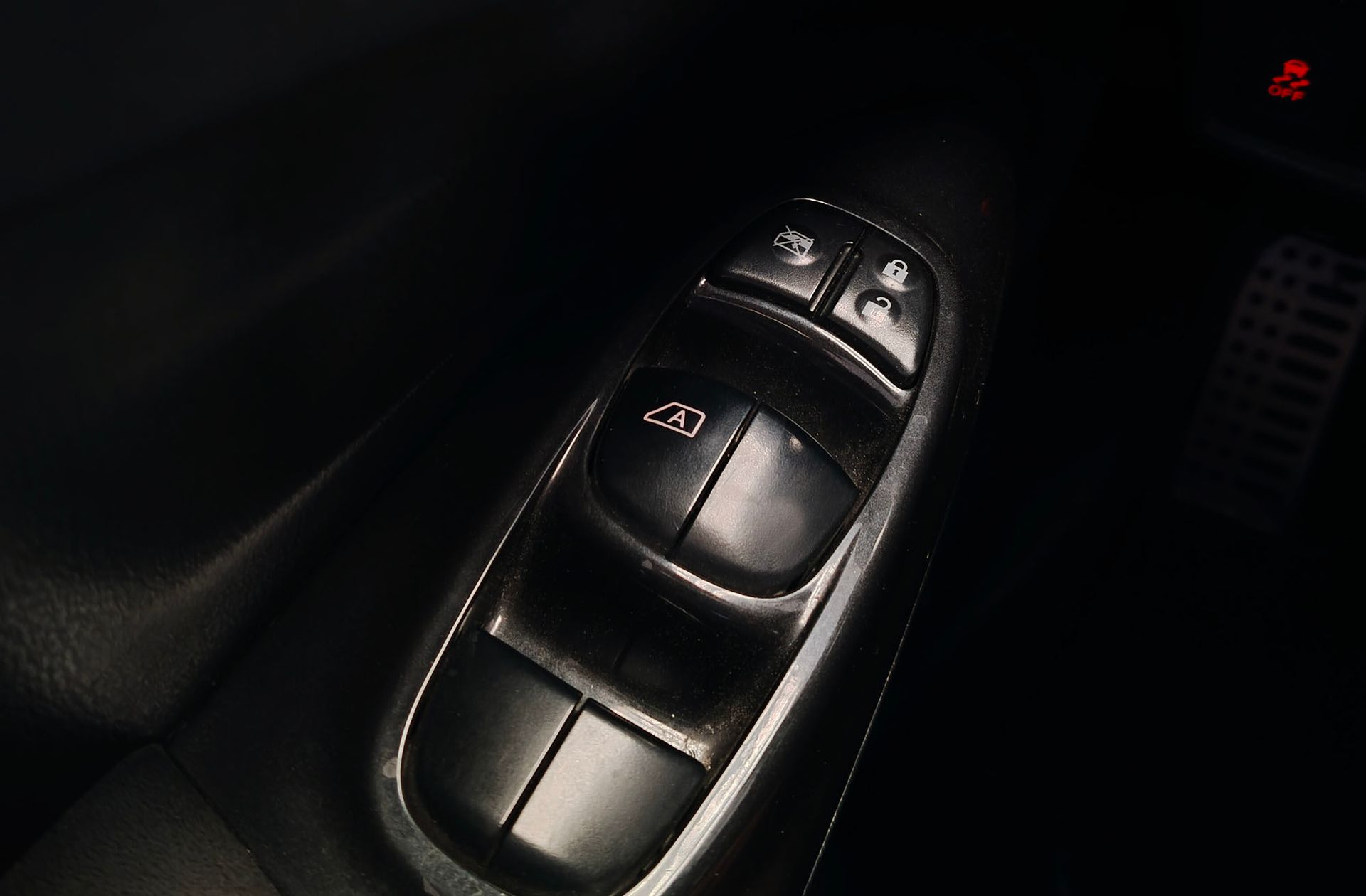 Nissan Juke 1.6 DIG-T Nismo 4x2 - foto 41