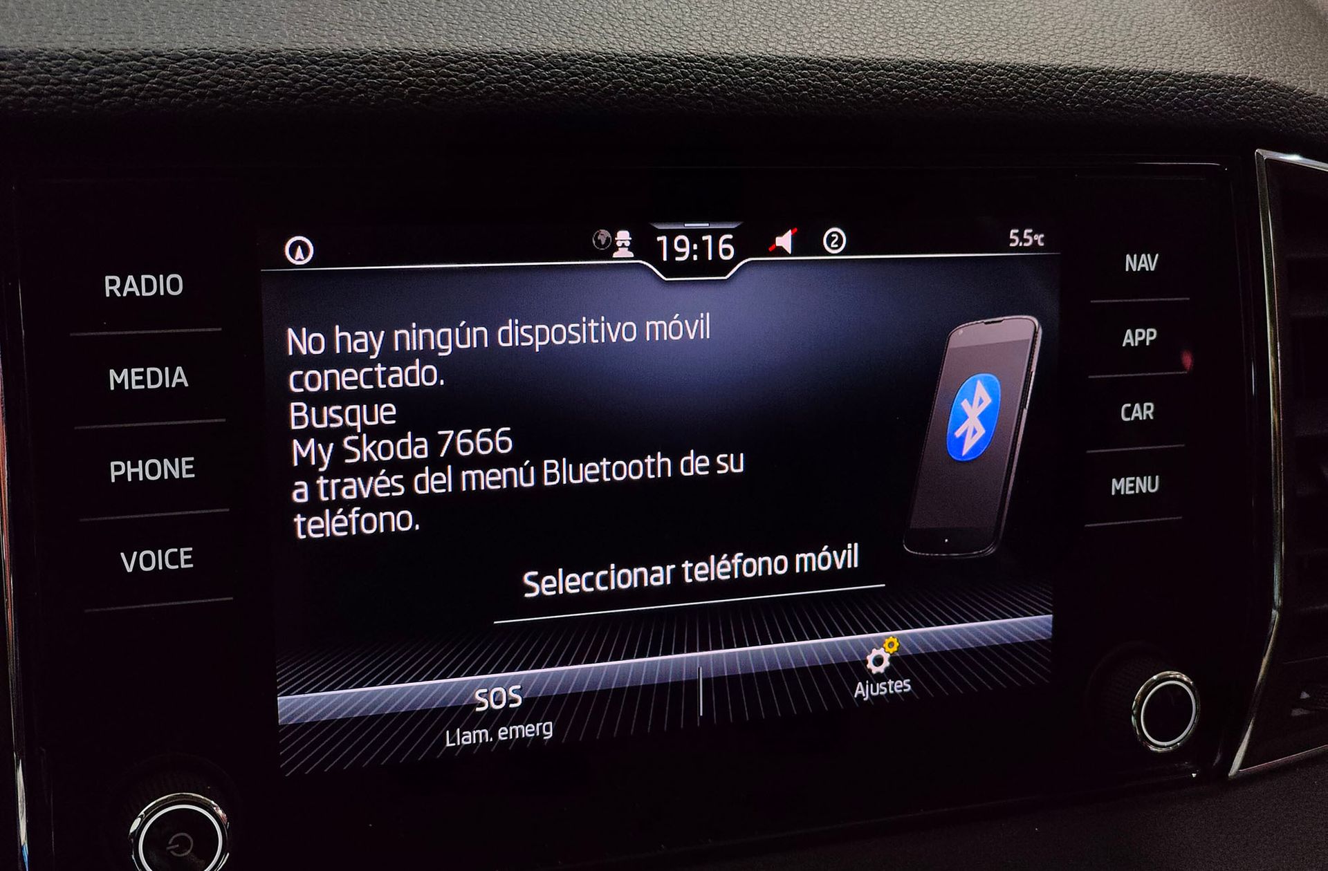Škoda Karoq 1.5 TSI ACT Ambition DSG - foto 35