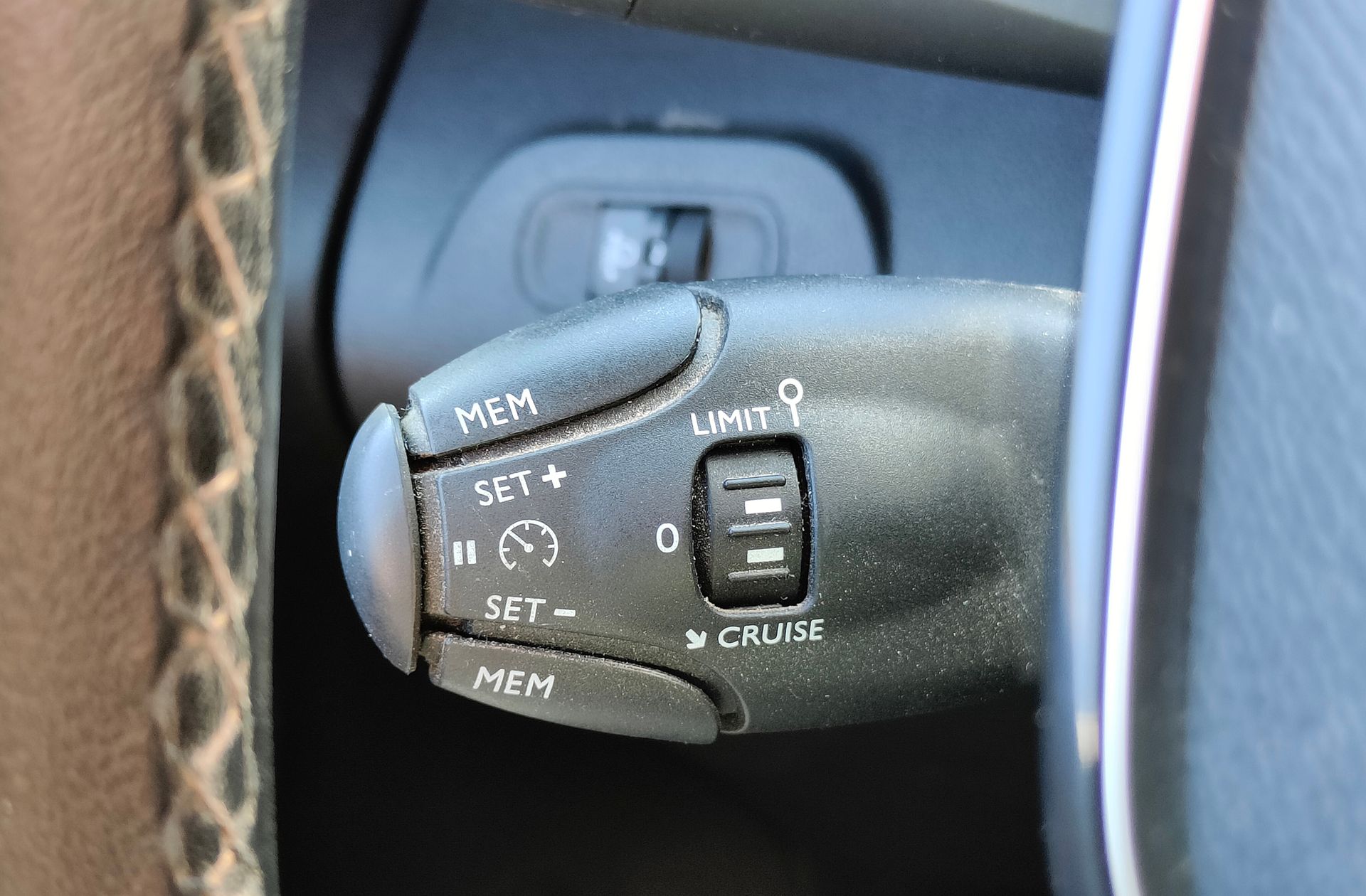 Peugeot Rifter BlueHDi 130 GT Line Standard - foto 24