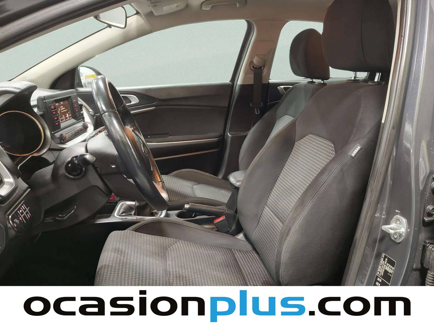 Foto asientos delanteros KIA Ceed Kia Ceed 1.0 T-GDi Concept (120 CV)