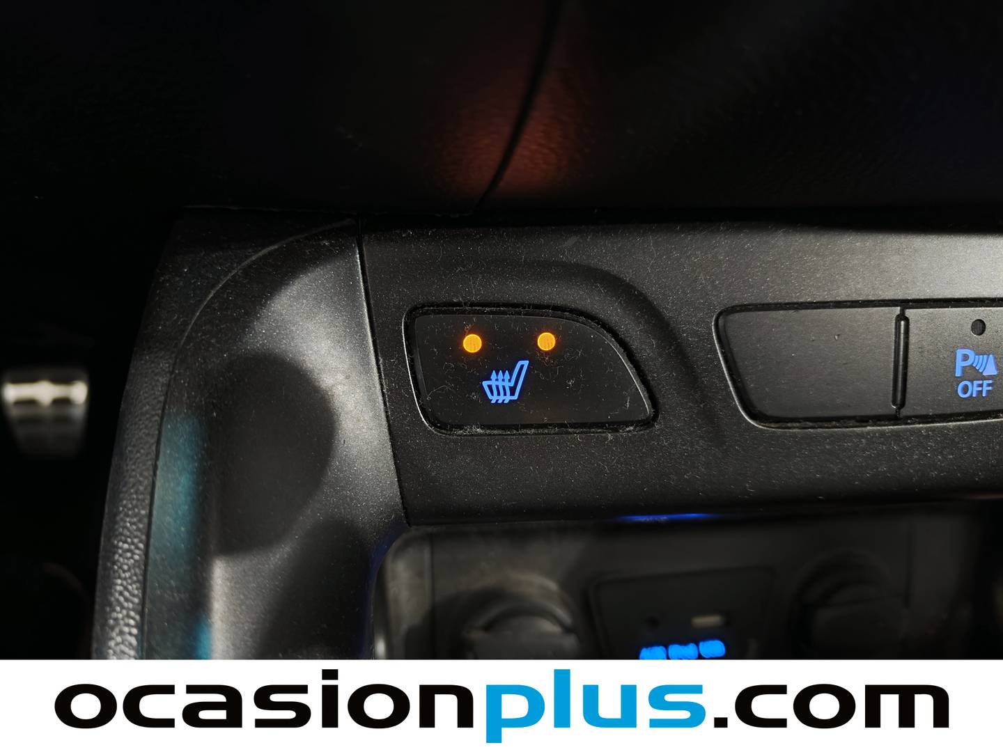 Equipamiento del Hyundai ix35 Hyundai ix35 1.7 CRDI Tecno Star Sky 4x2  (115 CV)