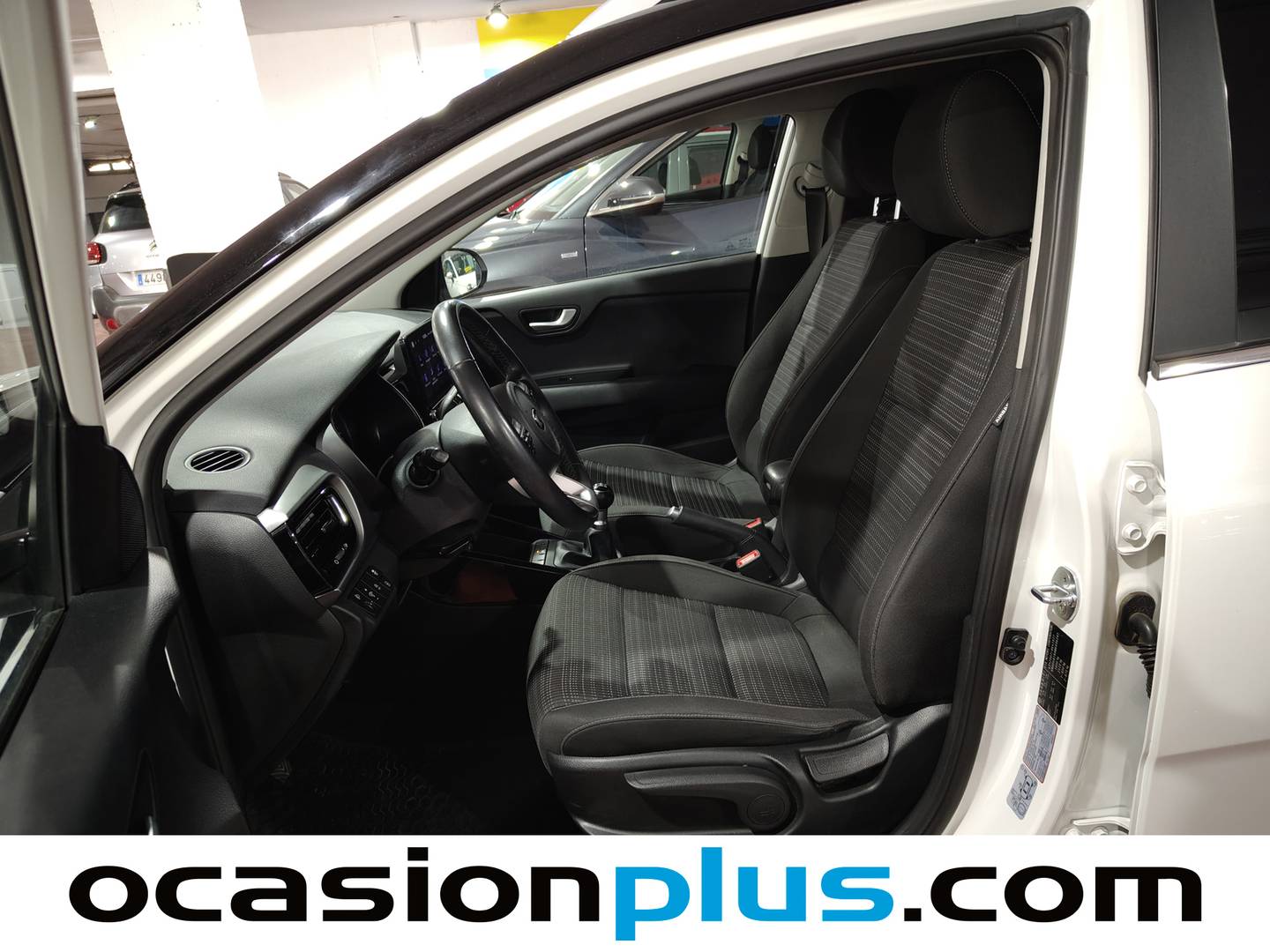 Foto asientos delanteros KIA Stonic KIA Stonic 1.2 DPi Drive (84 CV)