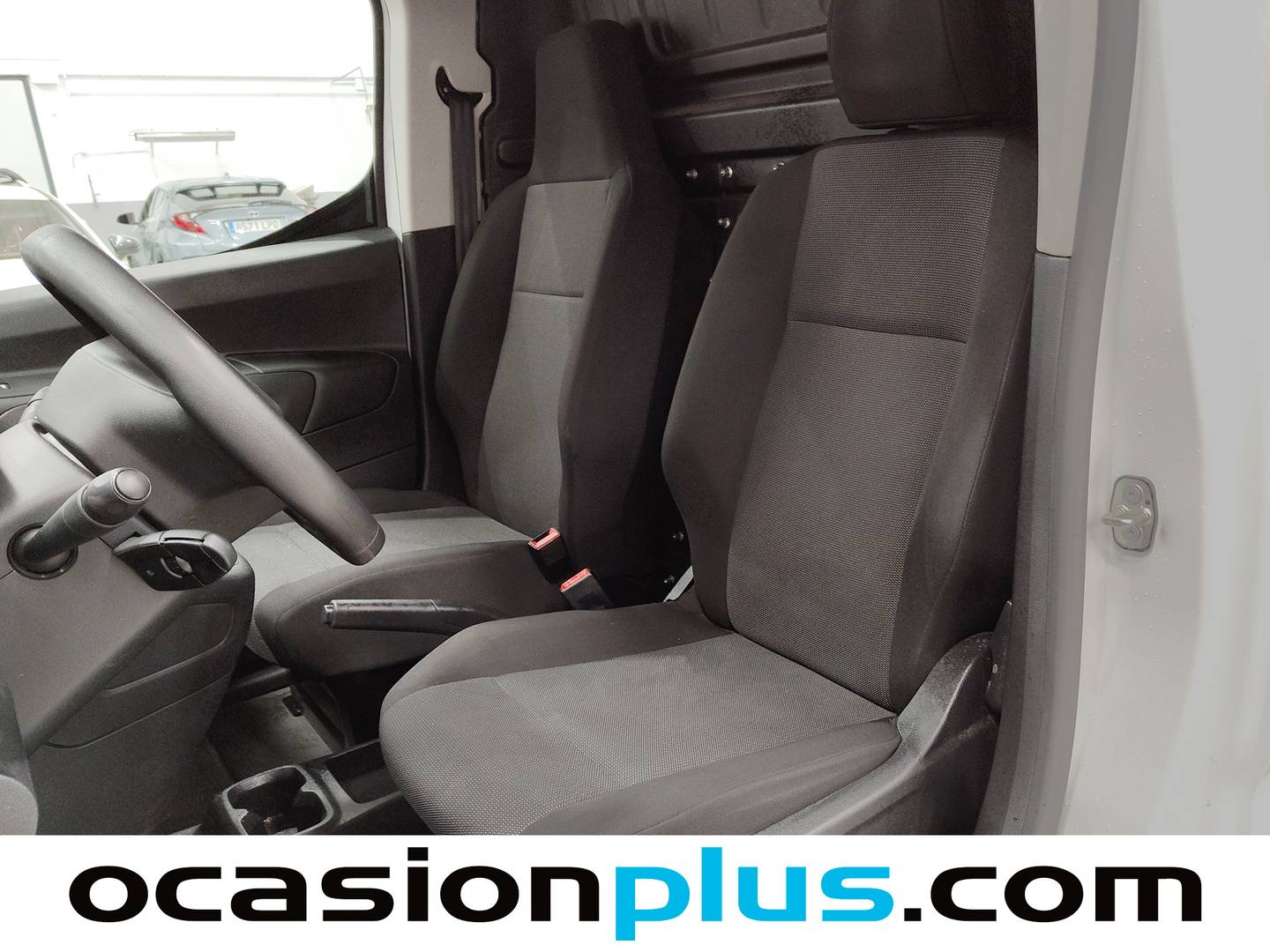 Foto asientos delanteros Peugeot Partner Peugeot Partner Furgon BlueHDi 100 S&S Premium Standard 600kg (98 CV)