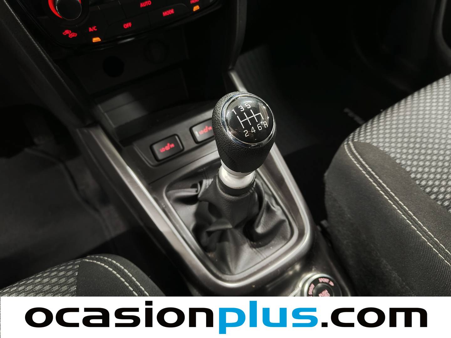 Foto Suzuki Vitara Suzuki Vitara 1.4 Turbo Mild Hybrid GLX 4WD (129 CV)