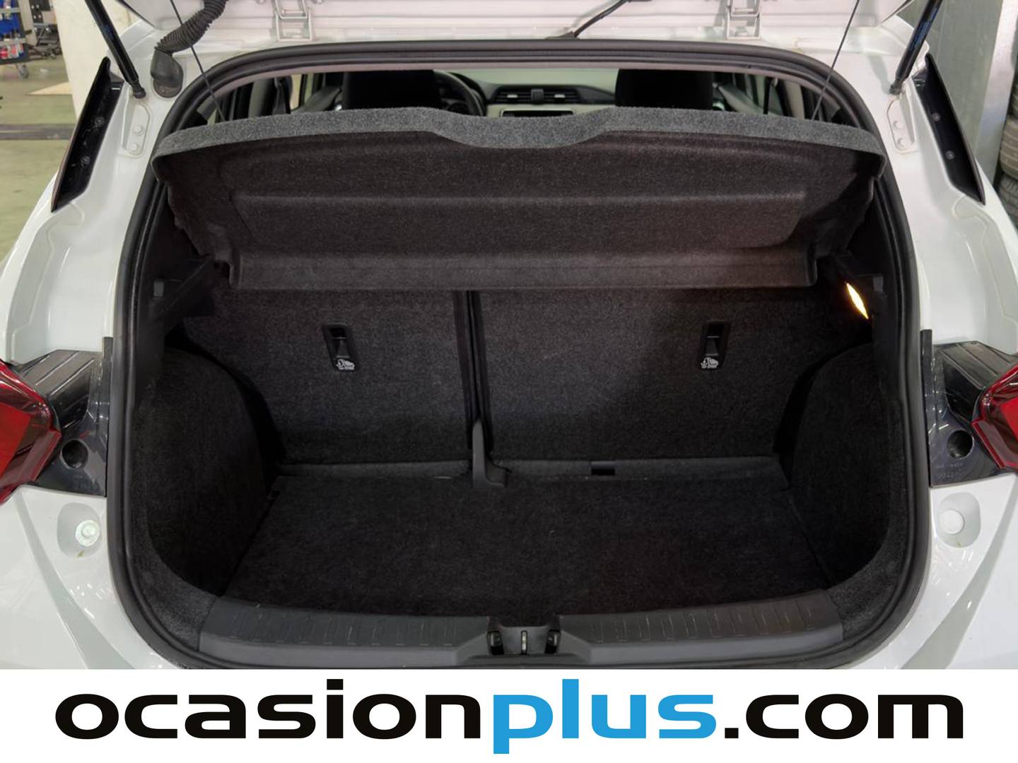 Fotos maletero Nissan Micra Nissan Micra 1.0 G Visia+ (71 CV)