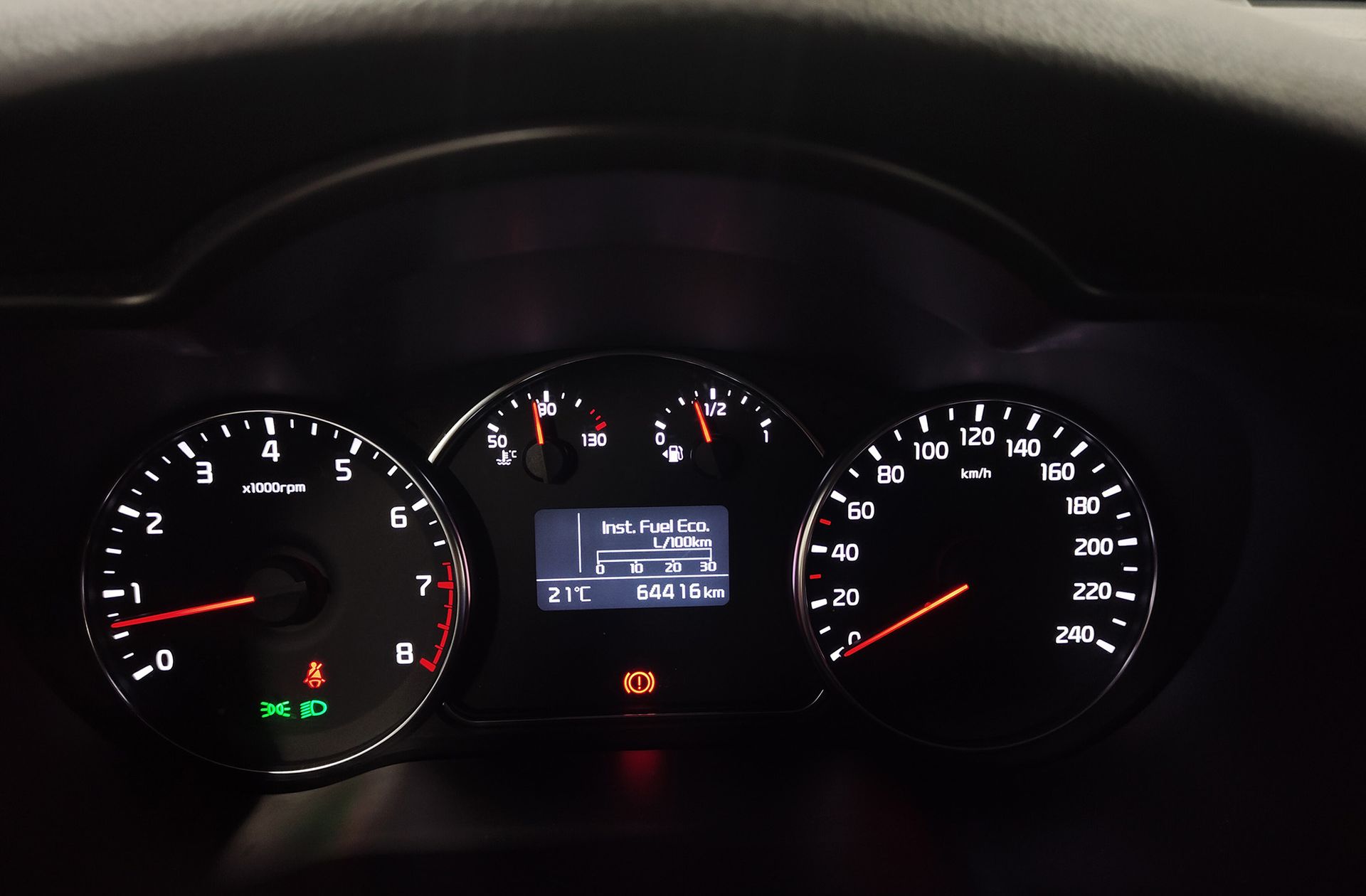 Kia Carens 1.6 GDi Drive - foto 22