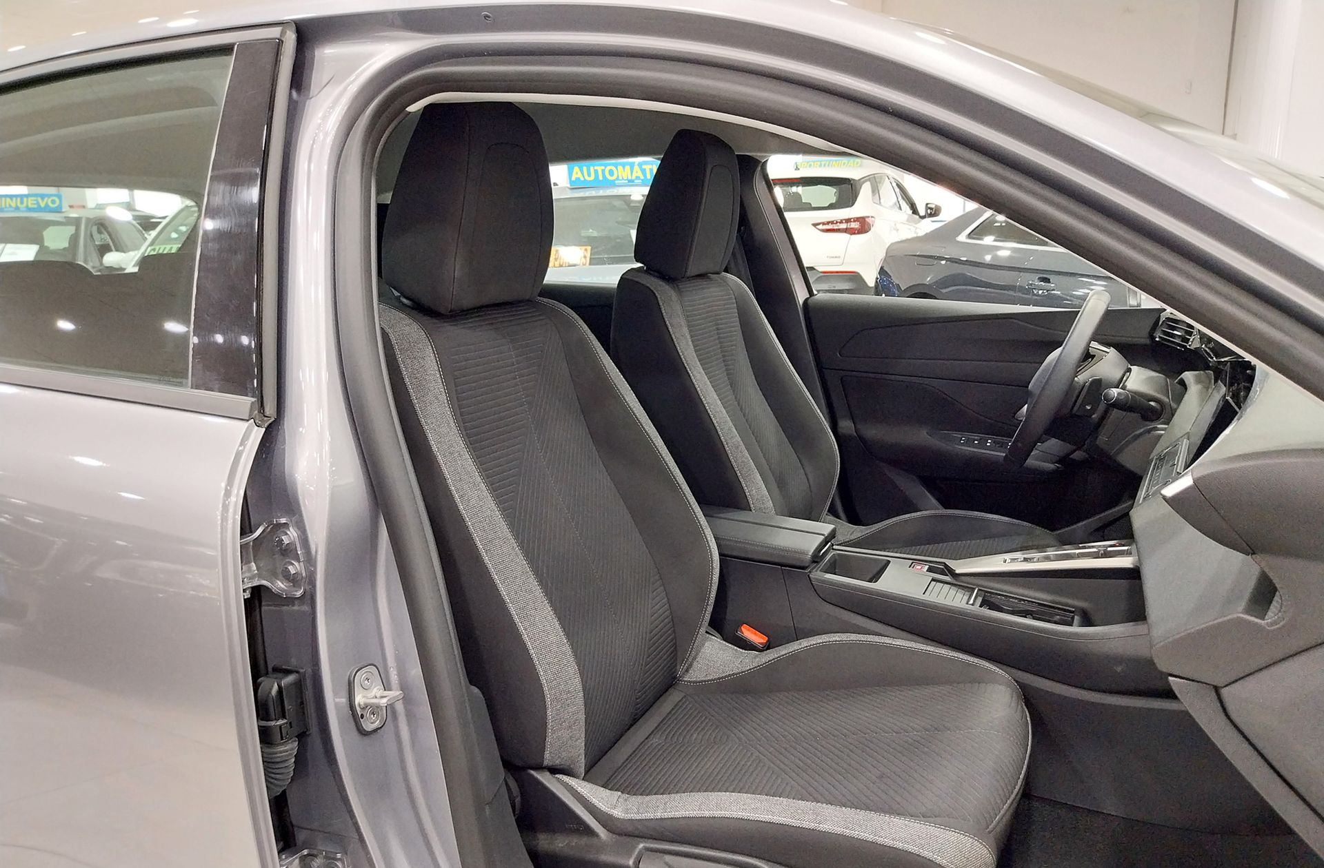 Peugeot 308 PureTech 130 Active Pack EAT8 - foto 16