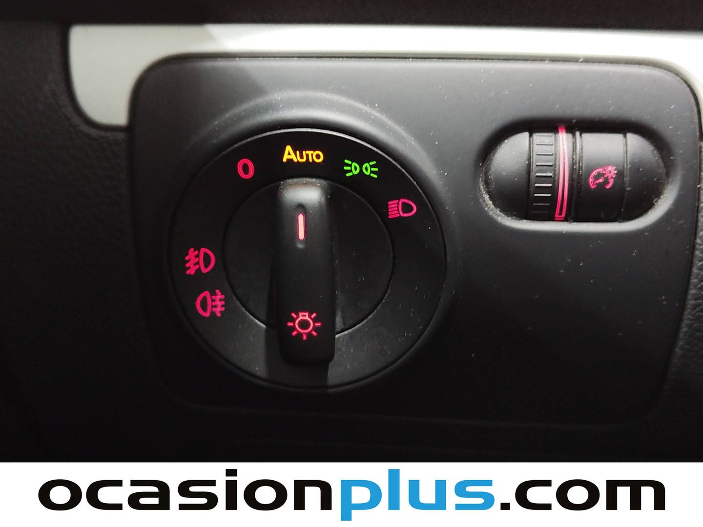 Extras y acabados del Volkswagen Jetta Volkswagen Jetta Highline 1.6 TDI  (105 CV)