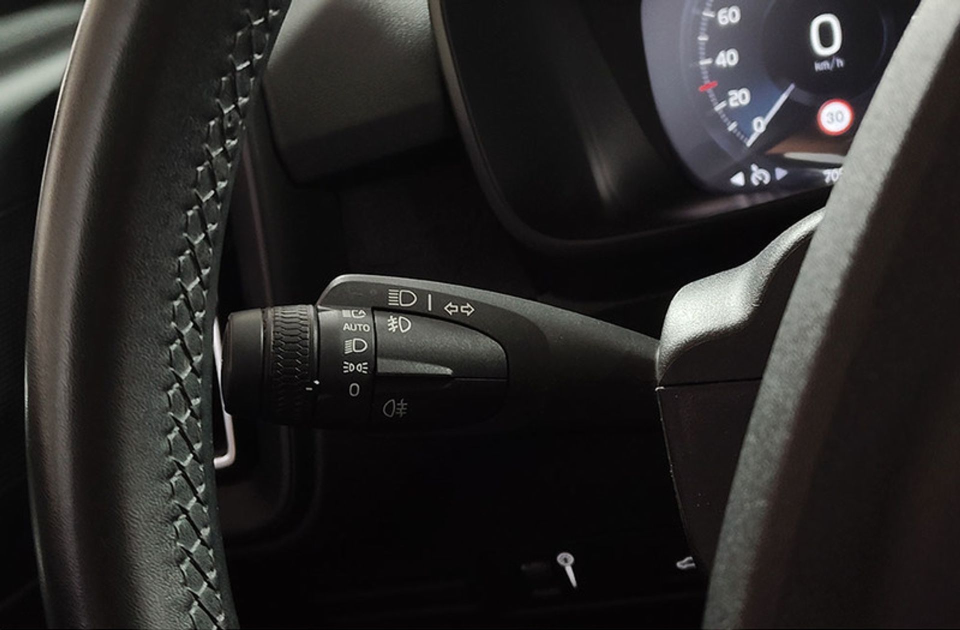Volvo XC40 T2 Essential - foto 25