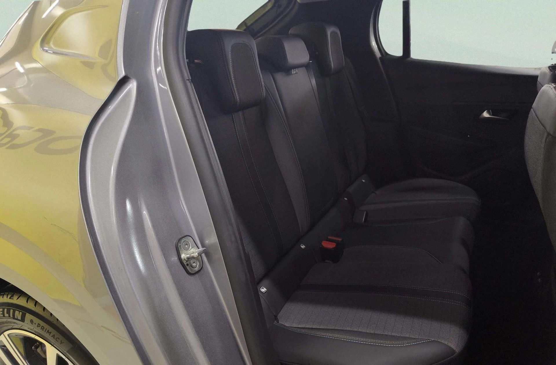 Peugeot 208 PureTech 100 Allure Pack - foto 19