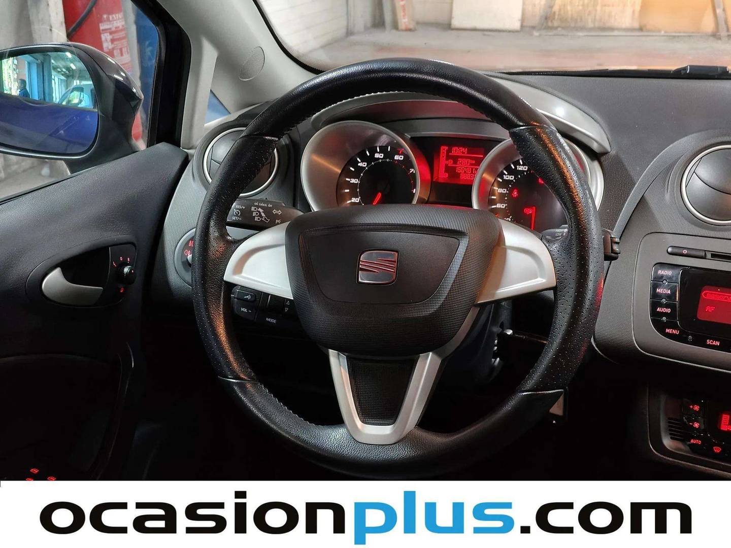 Seat Ibiza SEAT Ibiza 1.4 16v Sport (85 CV) manual