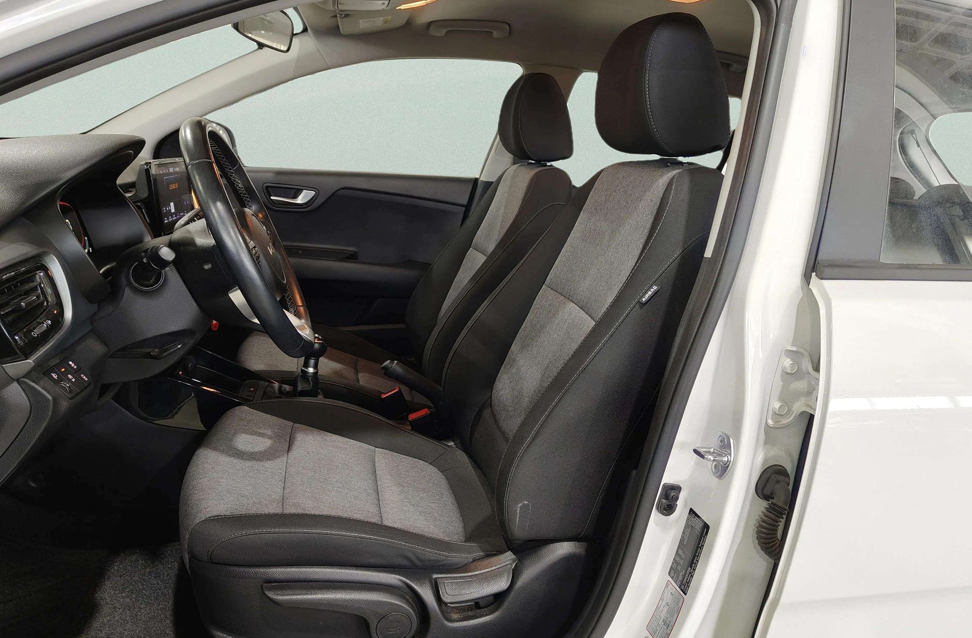 Kia Stonic 1.2 DPi Drive - foto 11
