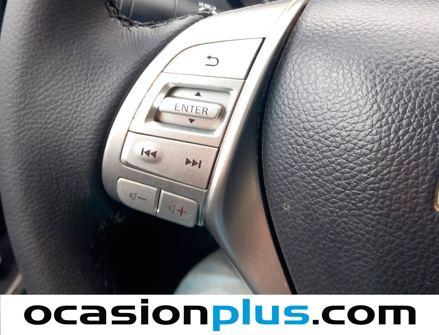 Nissan Navara Nissan Navara PickUp 2.3 dCi Doble Cabina Visia BDif (163 CV) seminuevo