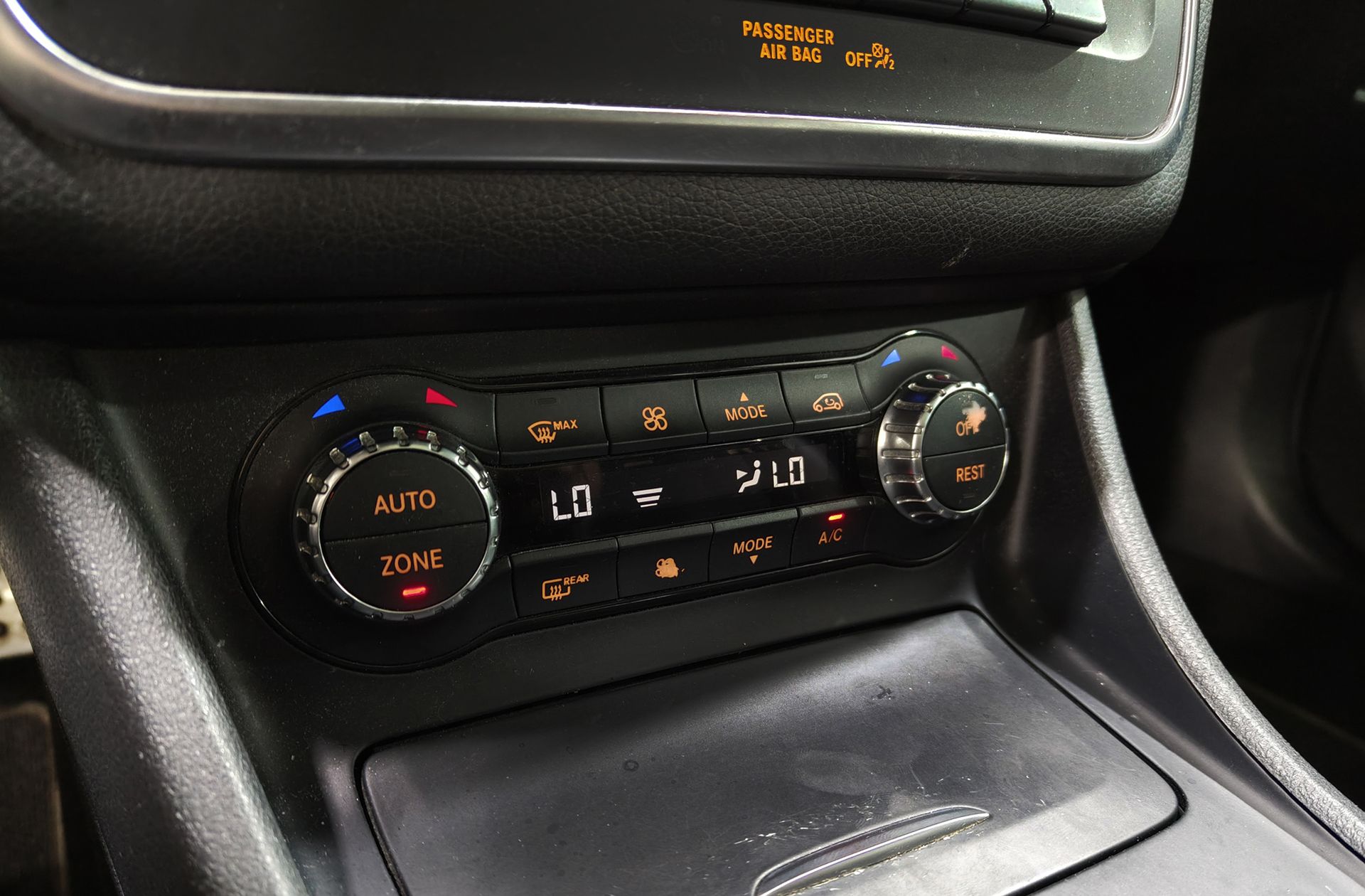 Mercedes-Benz GLA 200 d AMG Line - foto 35