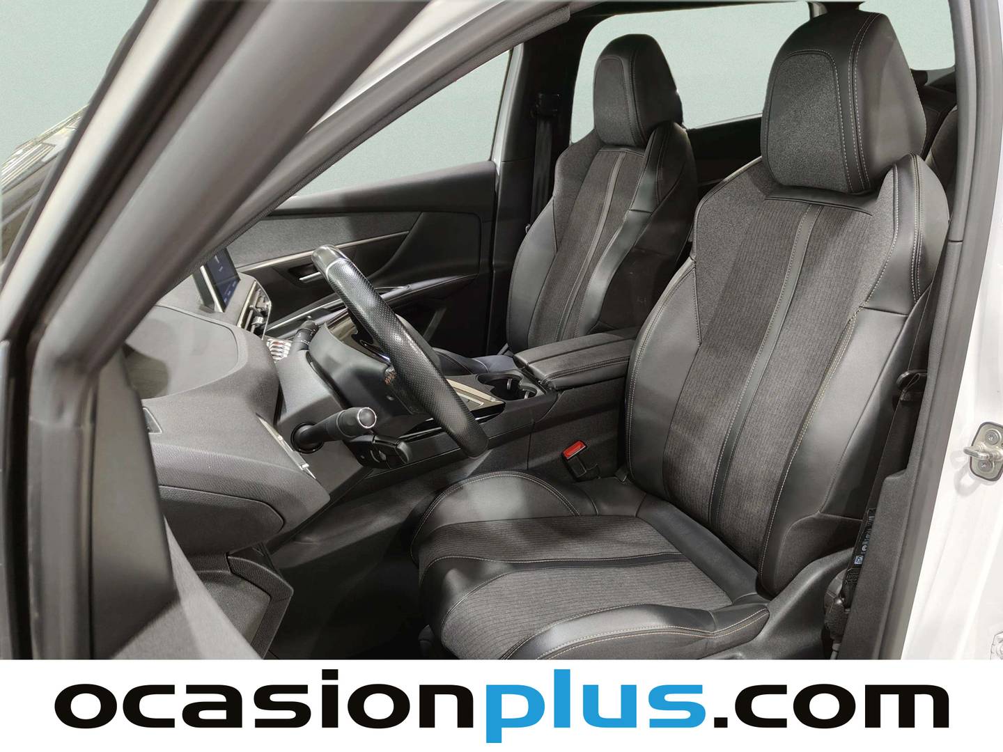 Foto asientos delanteros Peugeot 5008 Peugeot 5008 PureTech 130 GT Line (130 CV) 7 plazas