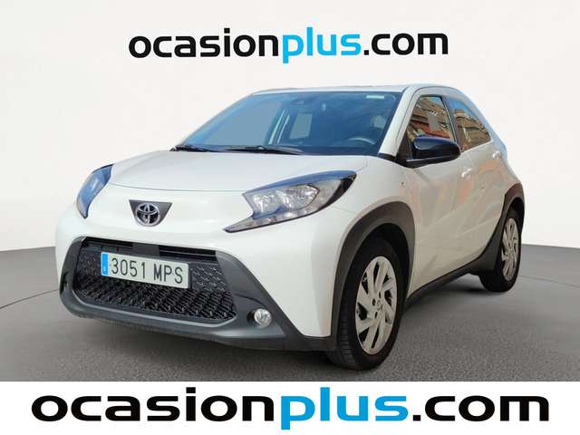Toyota Aygo X Cross 1.0 VVT-I Play (72 CV) de segunda mano