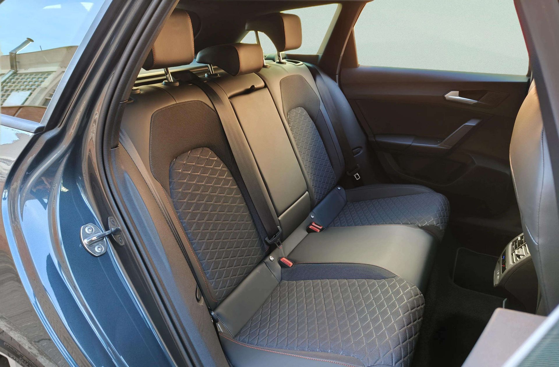 SEAT León ST 1.5 TSI FR Go L - foto 17