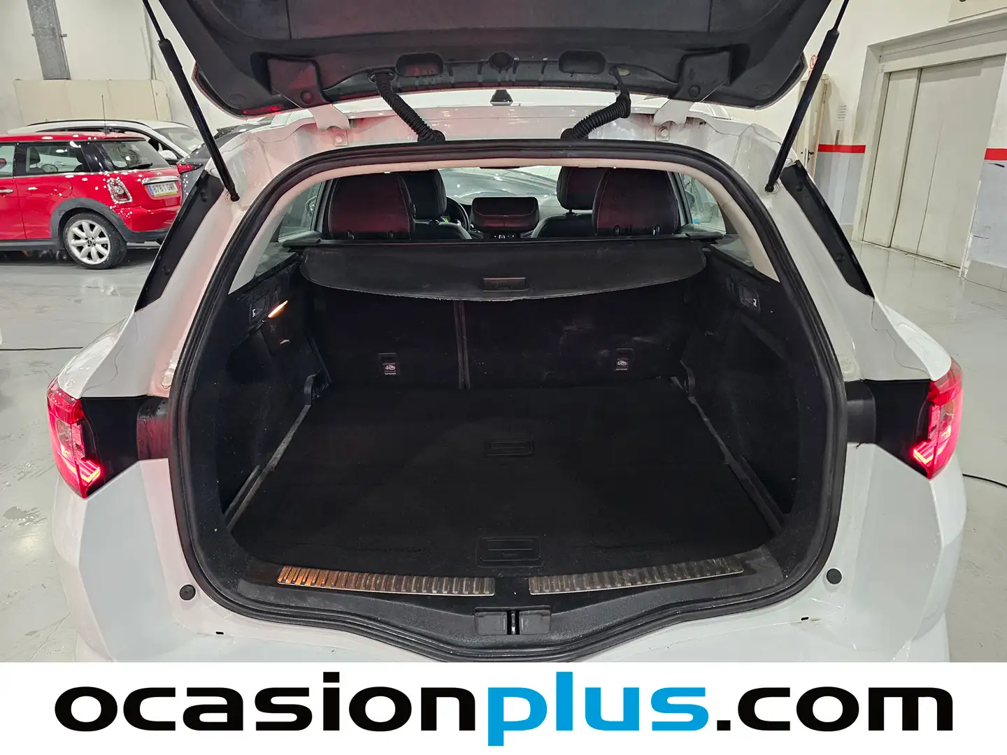 Foto Renault Mégane Renault Megane Sport Tourer Zen Energy TCe (130 CV)