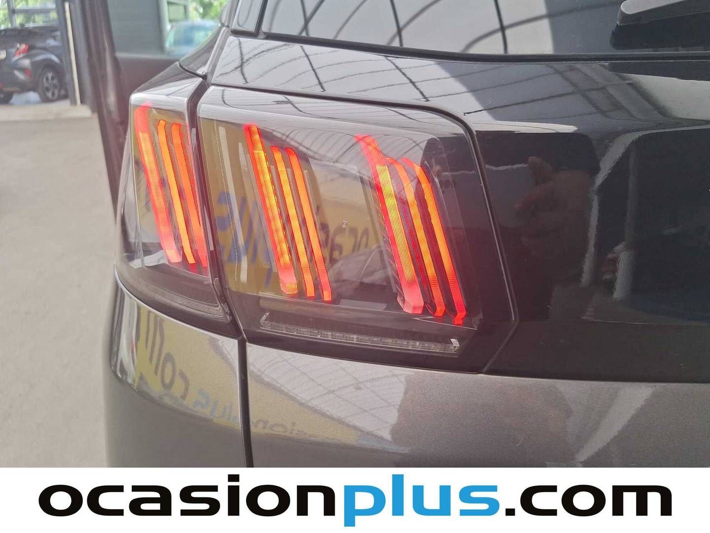 Paquetes del Peugeot 3008 Peugeot 3008 PureTech 130 S&S Allure (130 CV)