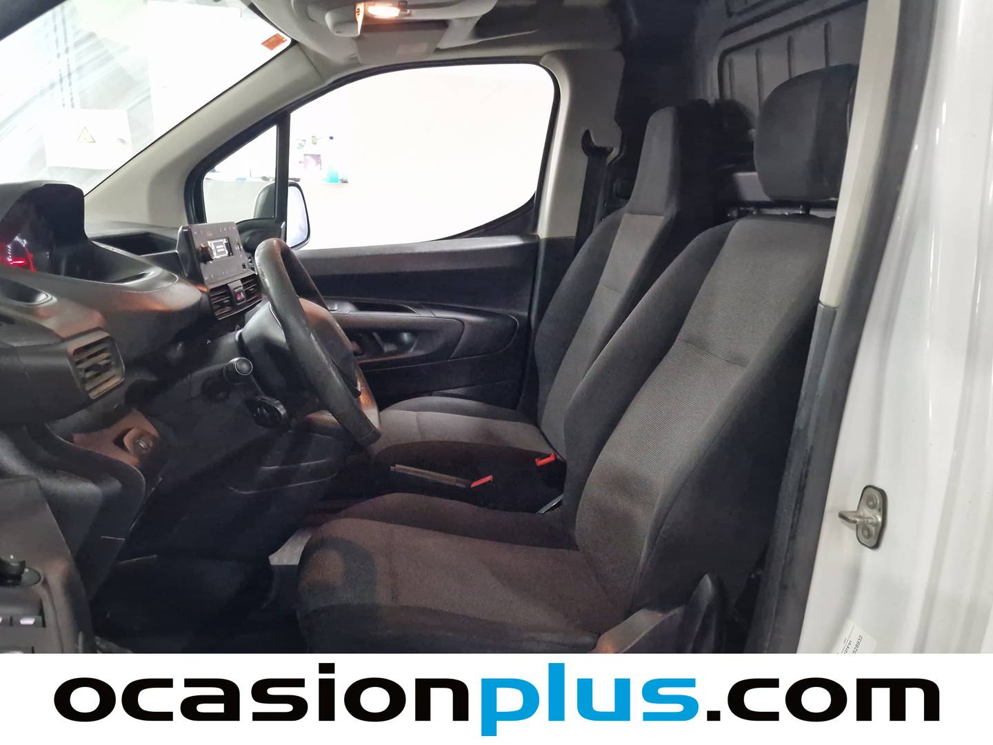 Foto Peugeot Partner Peugeot Partner Furgon BlueHDi 100 Pro Standard 600kg (98 CV)