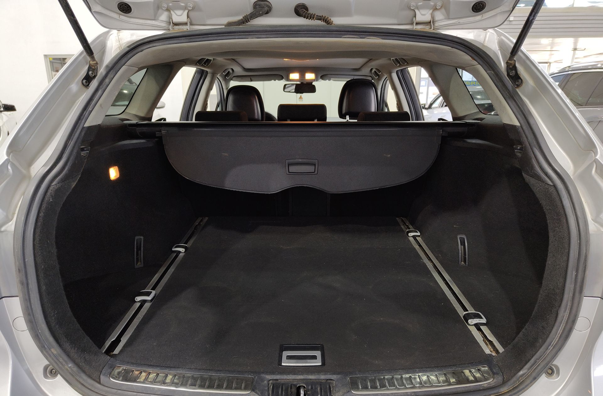 Toyota Avensis 2.0 D-4D Cross Sport Advance - foto 16