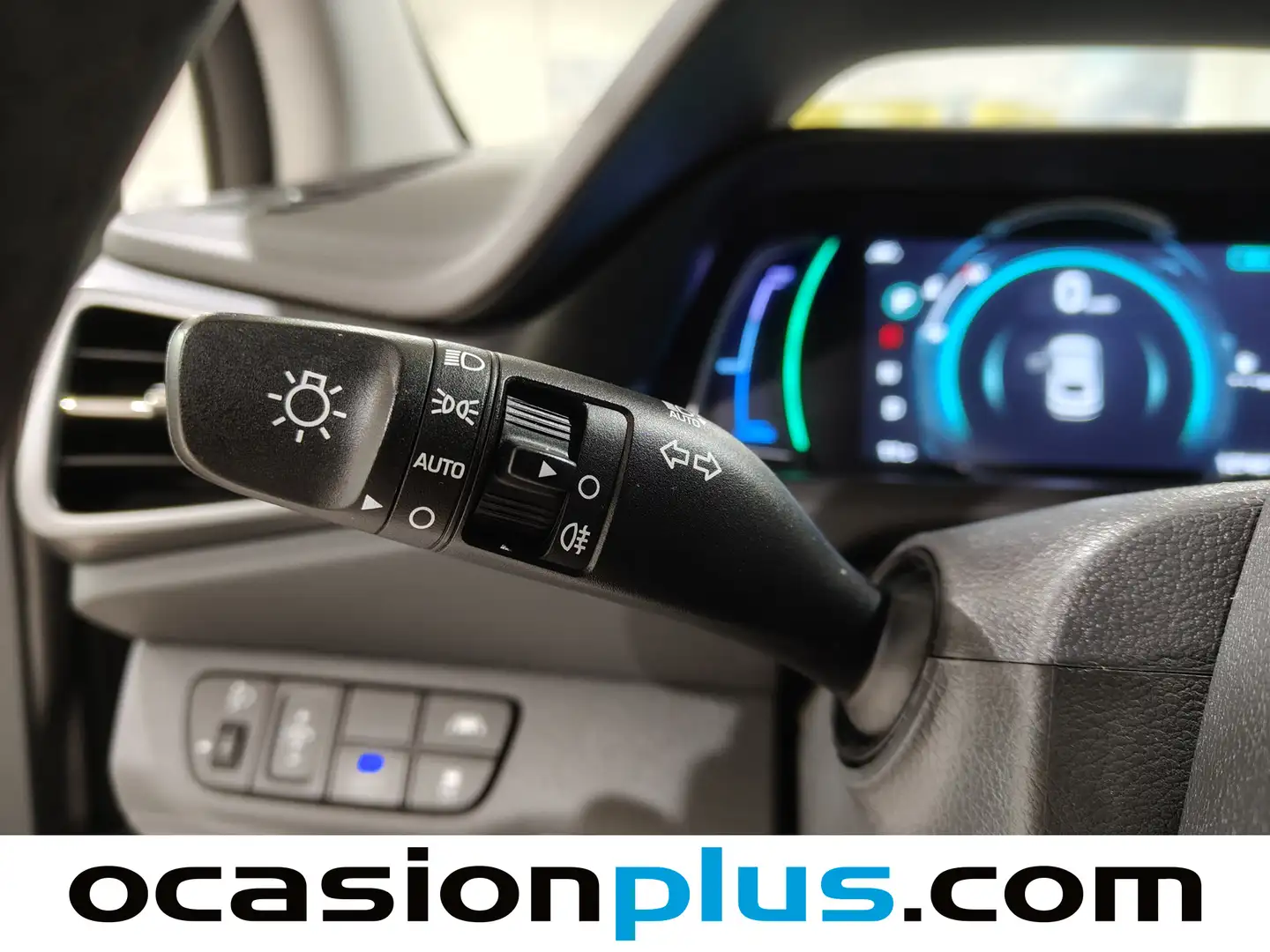 Foto Hyundai IONIQ Hyundai Ioniq 1.6 GDI PHEV Tecno DCT (141 CV)