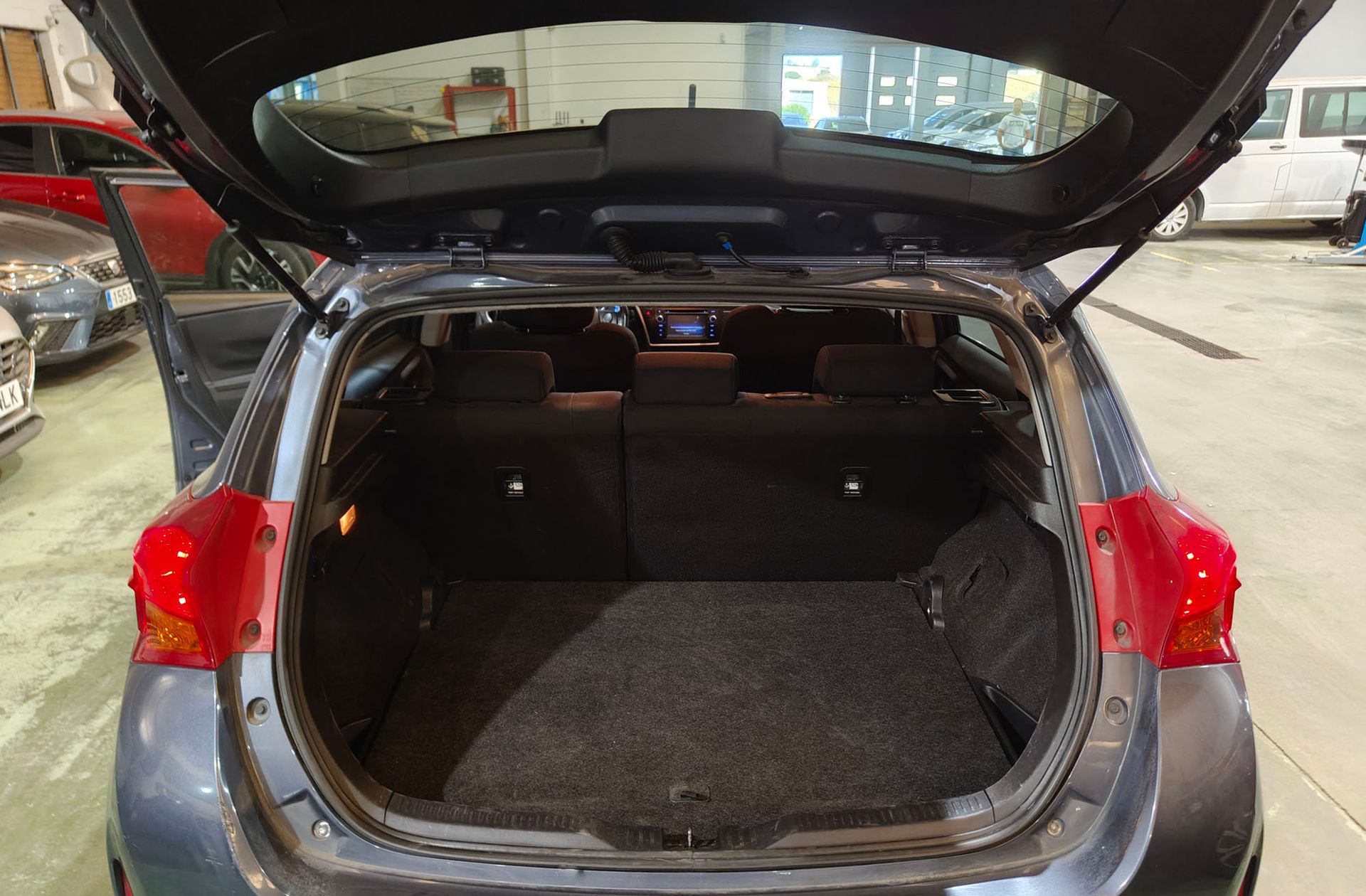 Toyota Auris 90D Feel! - foto 13