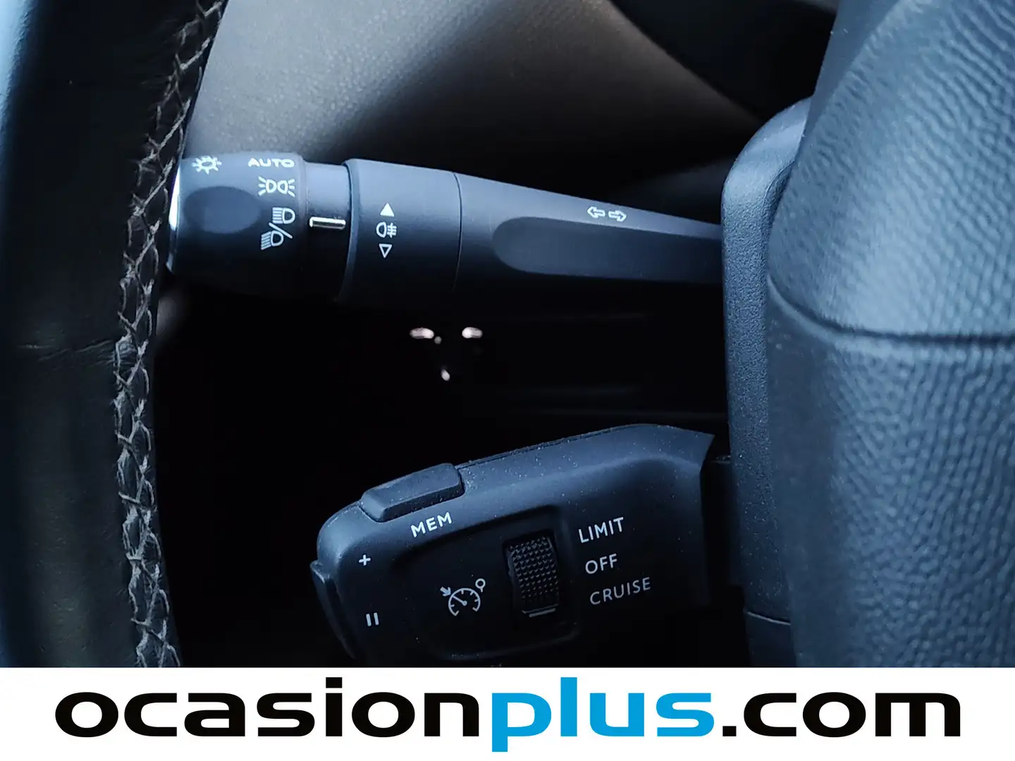 Foto DS DS 3 Crossback DS DS3 Crossback BlueHDi 100 So Chic (100 CV)