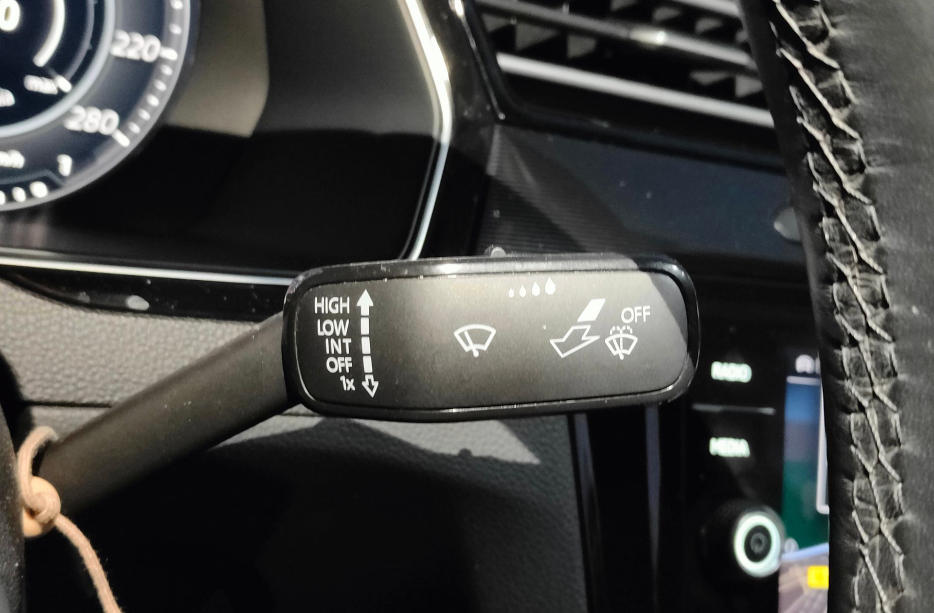 Volkswagen Arteon Elegance 2.0 TDI DSG 4Motion - foto 29