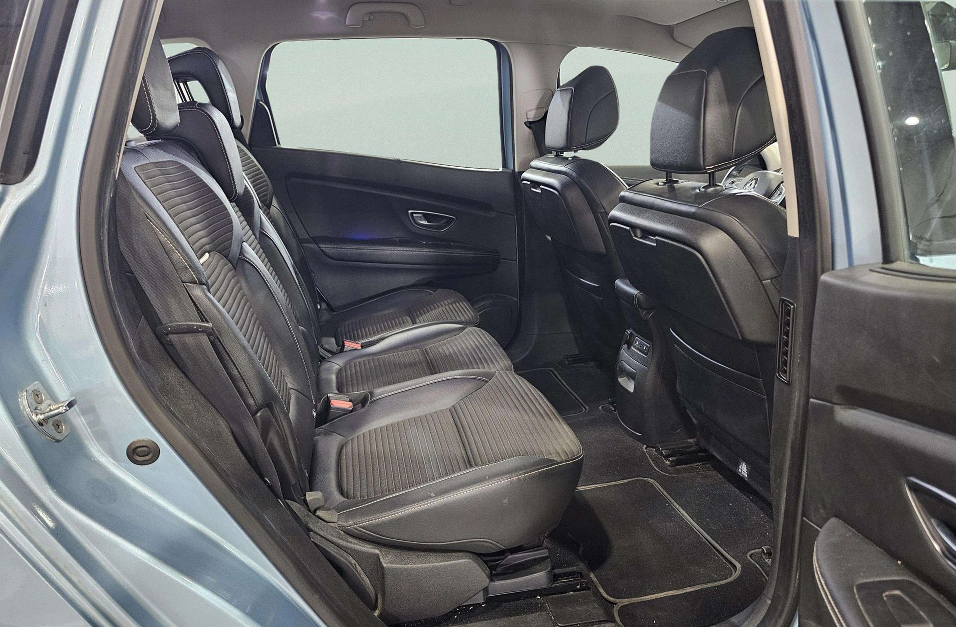 Renault Grand Scénic Zen Energy TCe EDC 7 plazas - foto 23