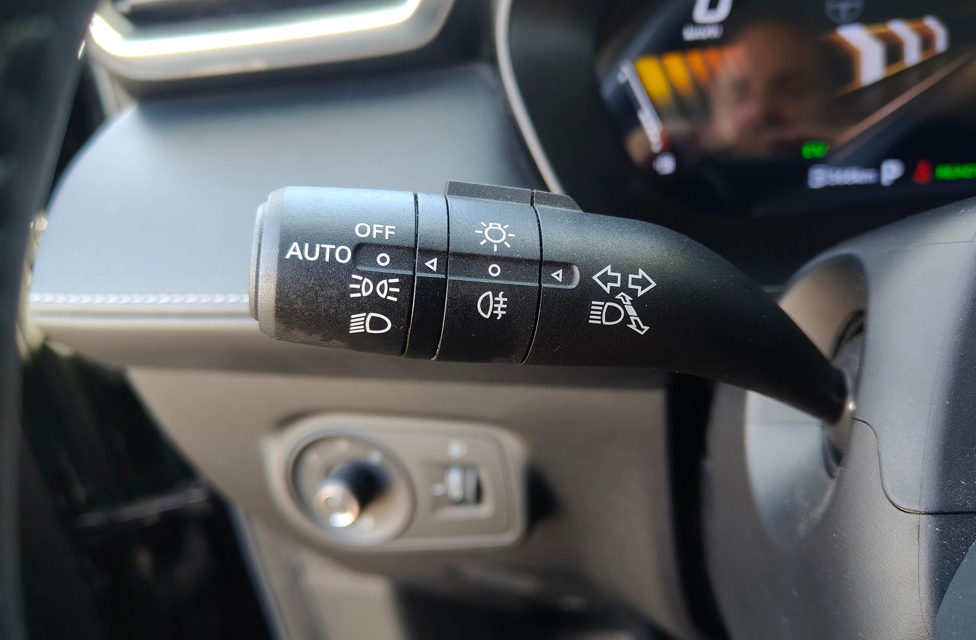 MG ZS 1.5 Hybrid+ Luxury - foto 29