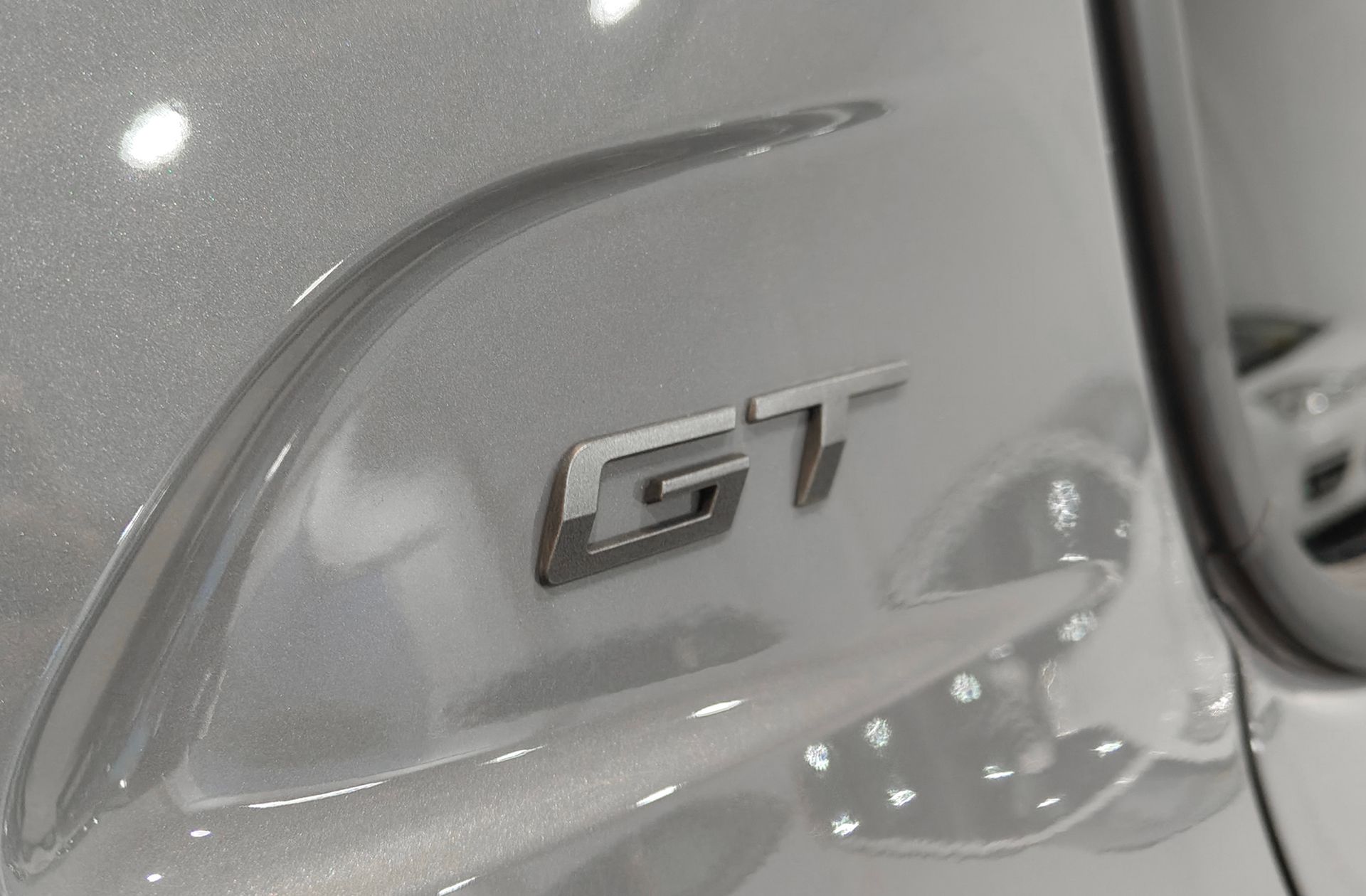 Peugeot 208 GT Hybrid eDCS6 - foto 5