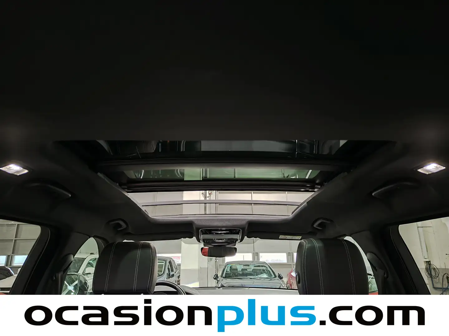 Foto Land Rover Range Rover Velar Land Rover Range Rover Velar P250 R-Dynamic 4WD Auto (250 CV)