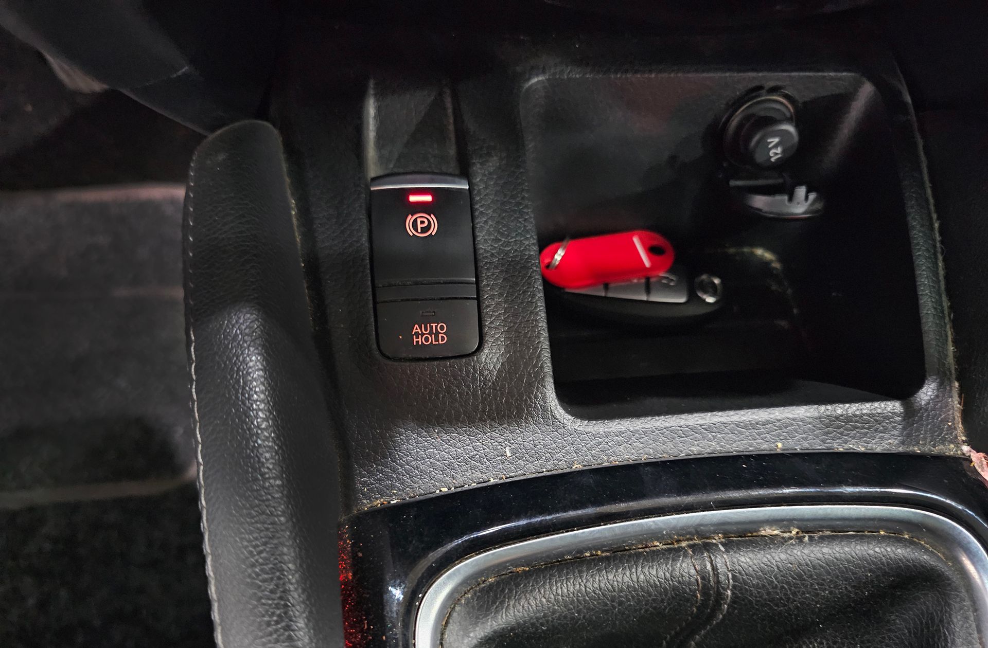 Nissan Qashqai DIG-T 115 N-Connecta - foto 26