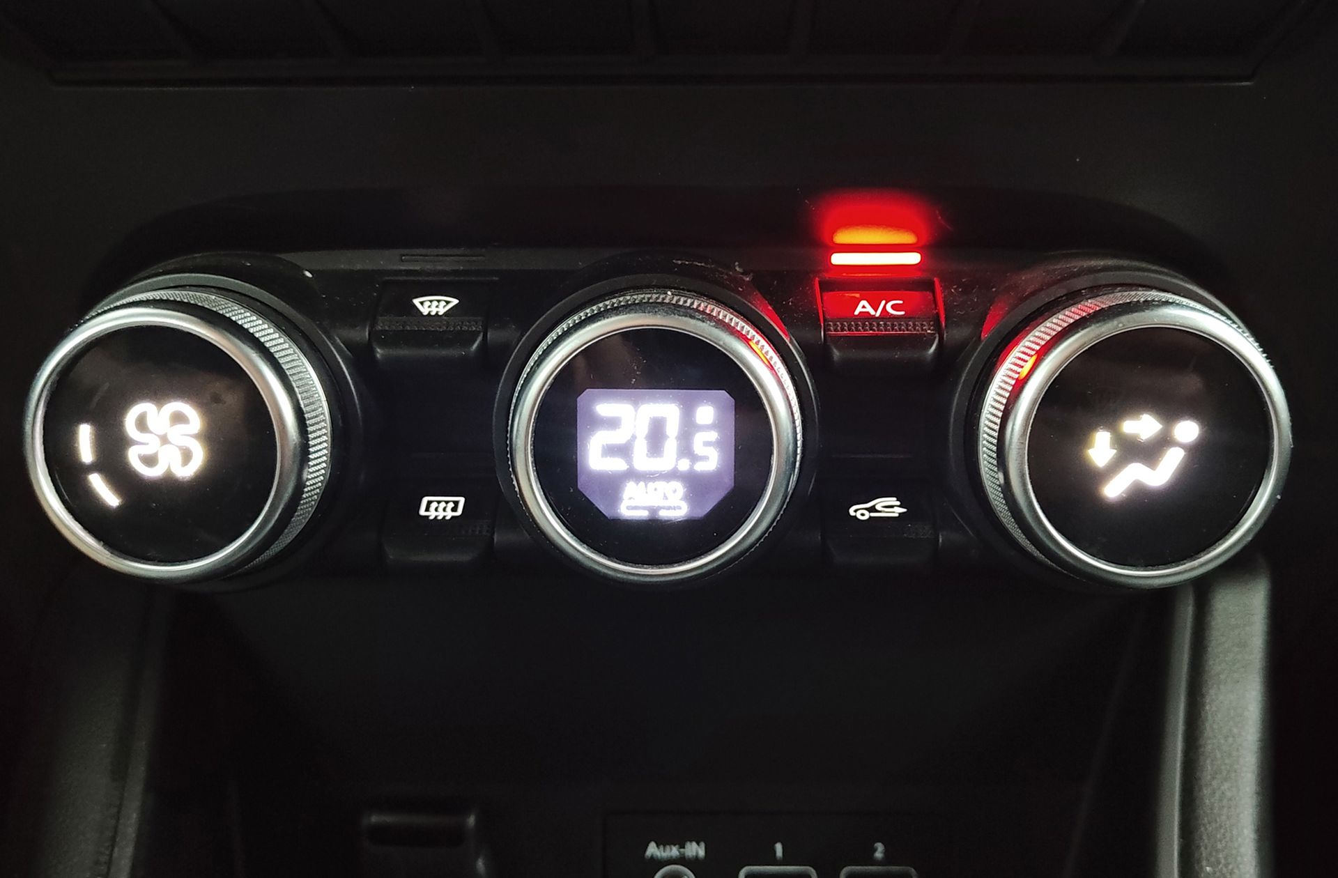 Renault Captur Techno TCe - foto 32
