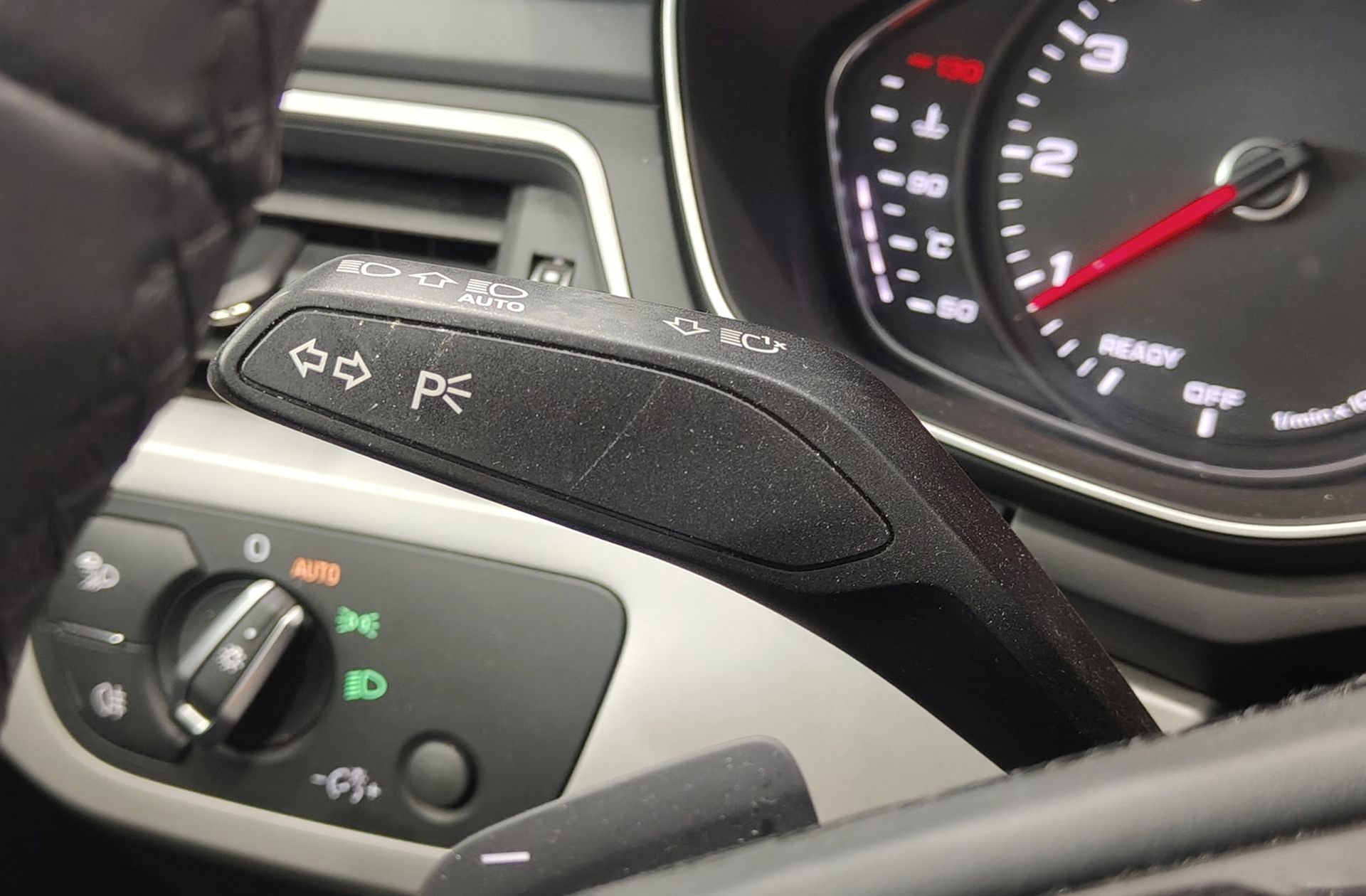 Audi A4 Avant Advanced 35 TFSI S tronic - foto 24