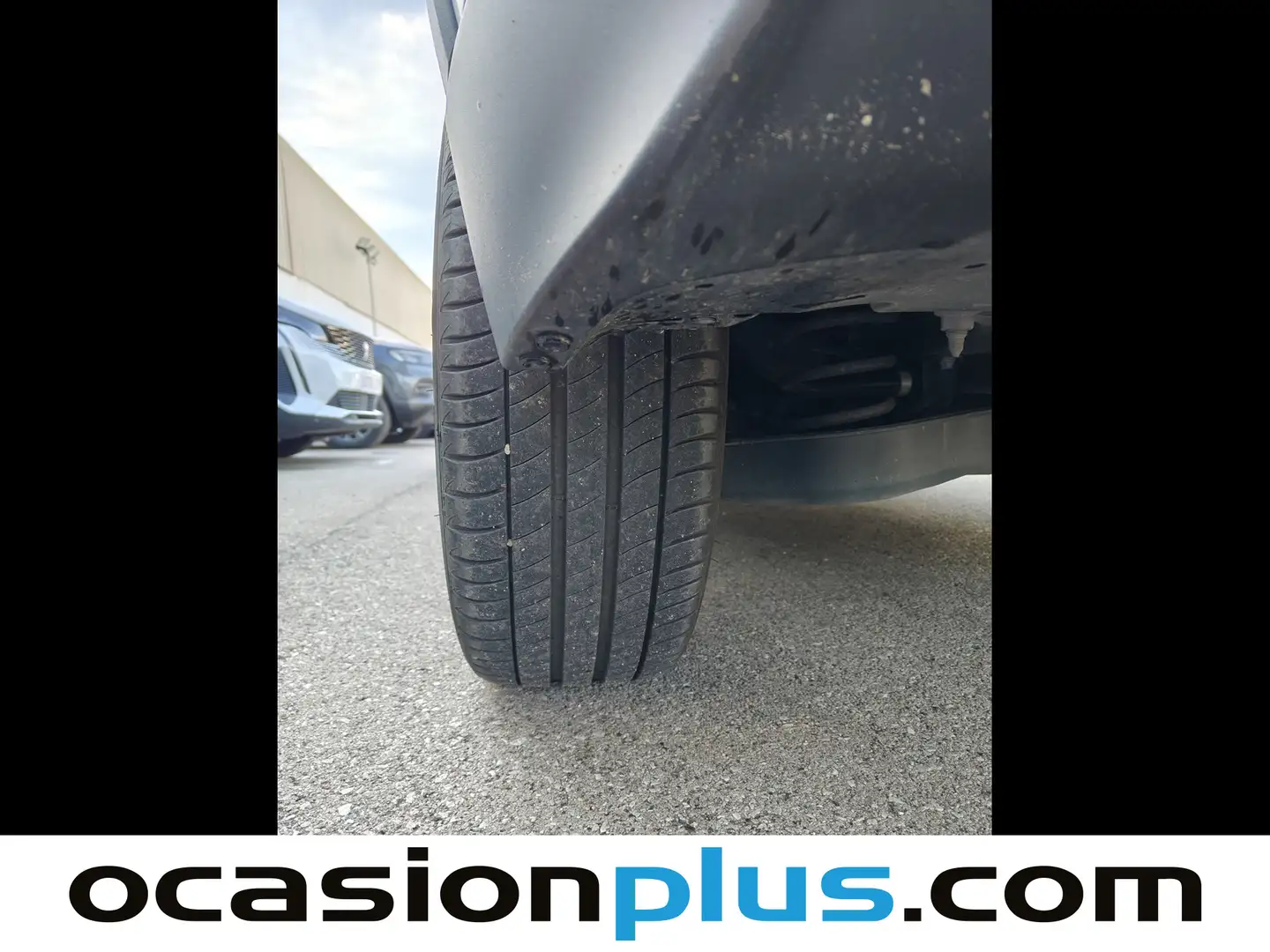 Foto Toyota C-HR Toyota C-HR 1.8 125H Advance (122 CV)