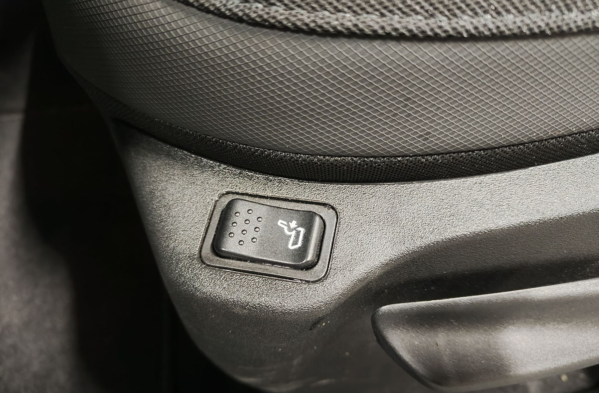Jeep Renegade eHybrid 1.5 Limited ATX - foto 11