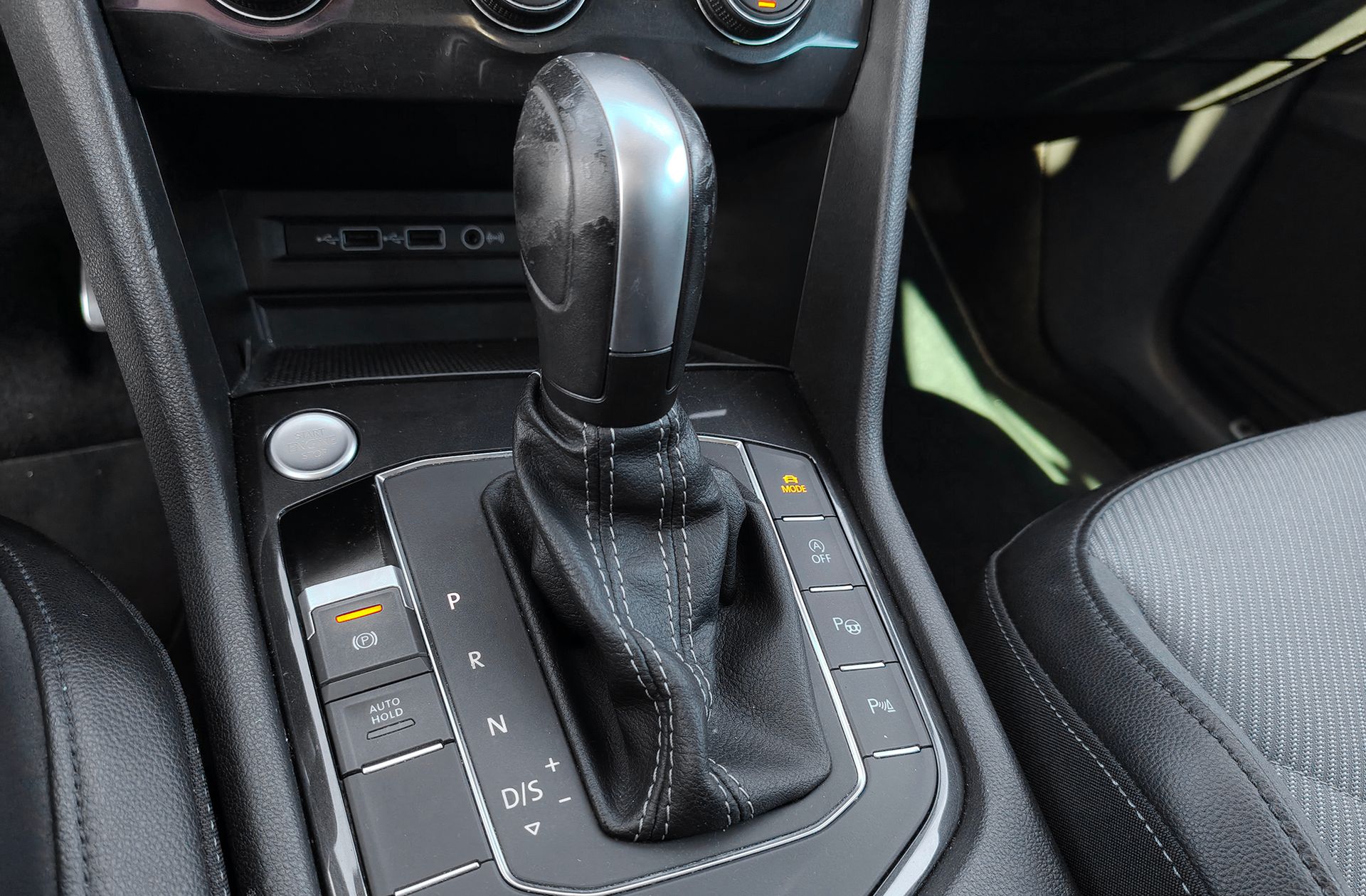 Volkswagen Tiguan Sport 2.0 TDI DSG Pack R Line - foto 5