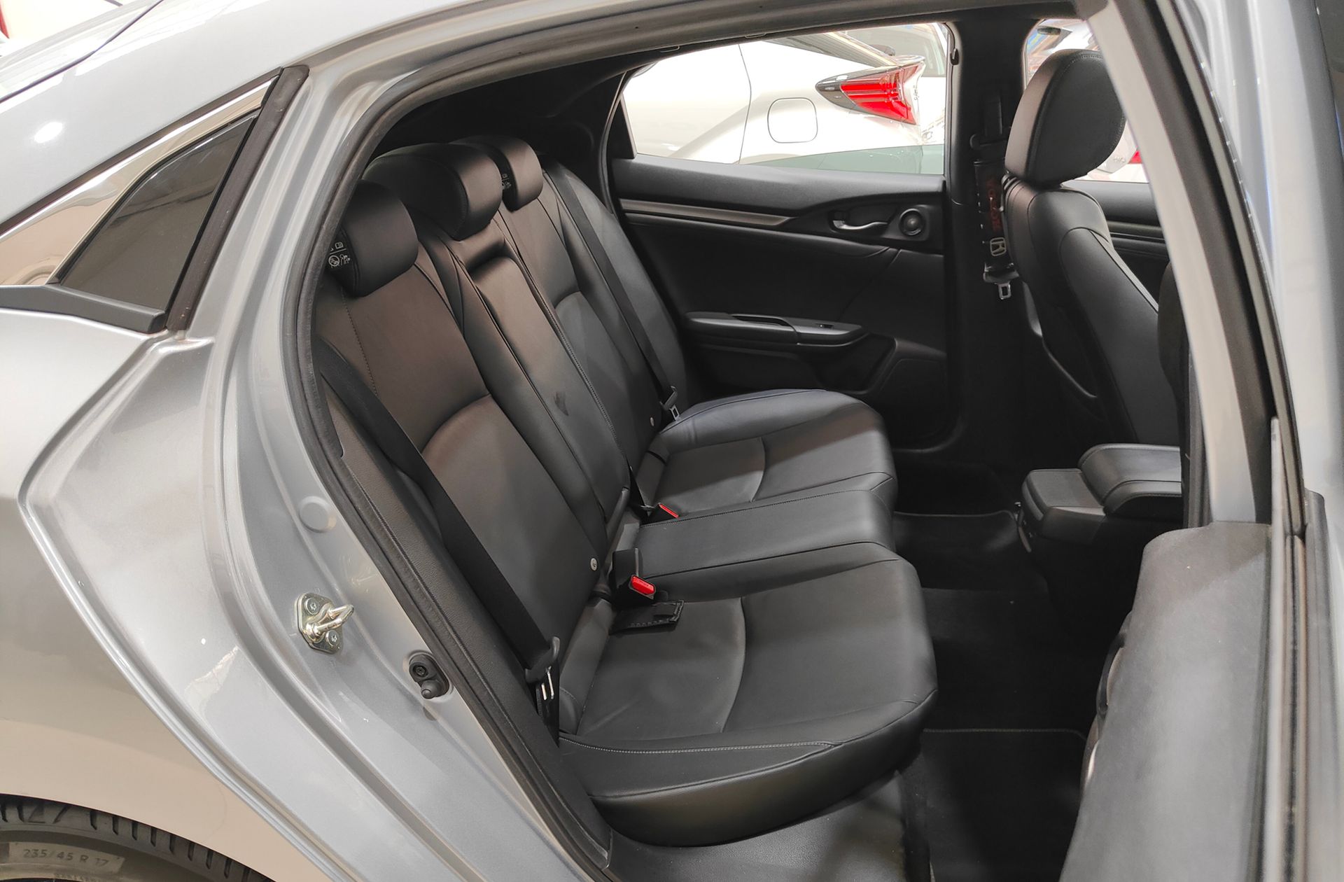 Honda Civic 1.0 I-VTEC Turbo Executive CVT - foto 18