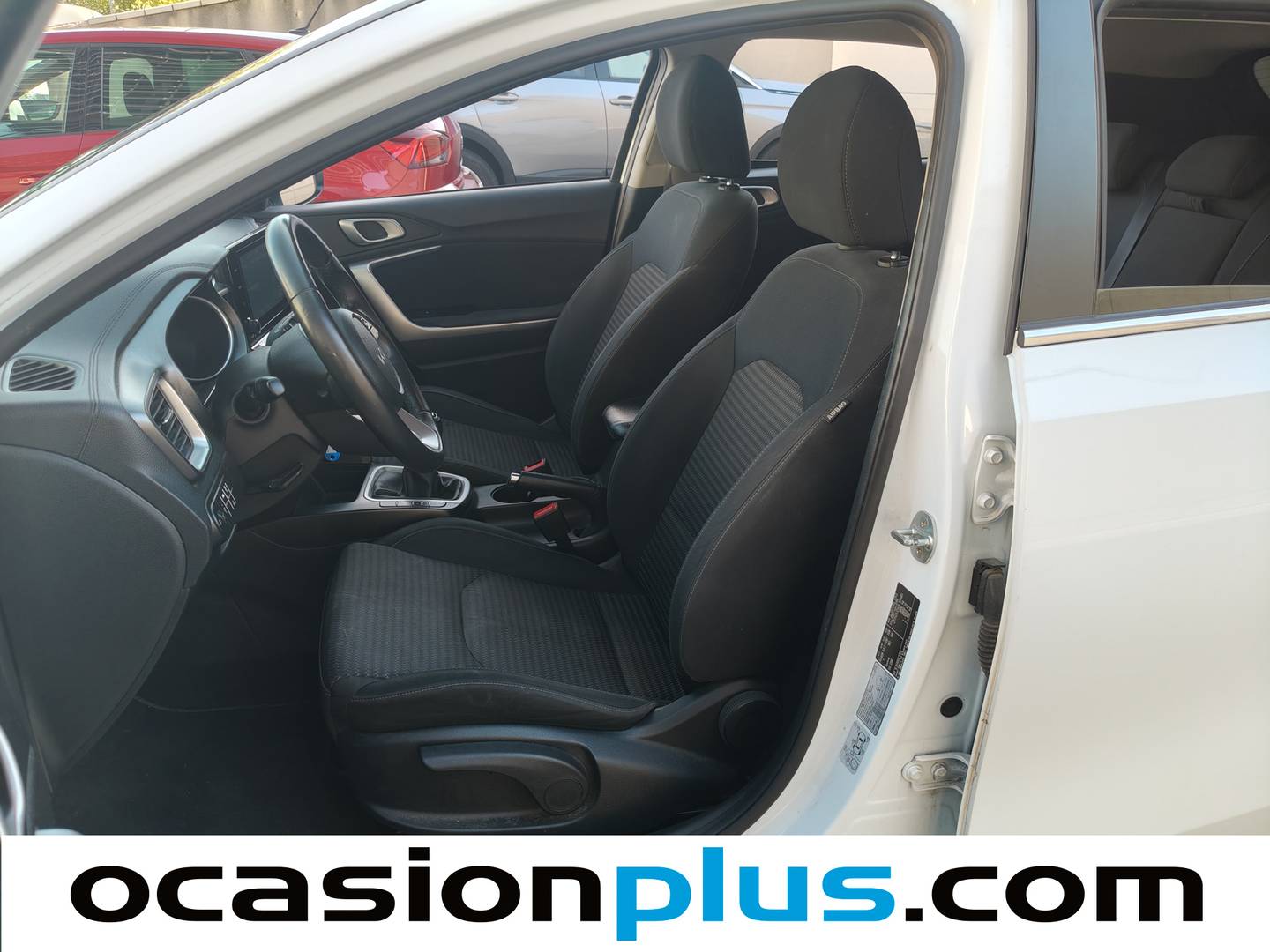Foto asientos delanteros KIA Ceed KIA Ceed 1.0 T-GDI Drive (100 CV)